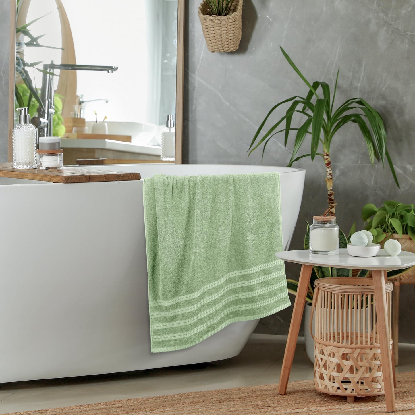 Utopia Towels 4 Pack Premium Extra Large Bath Towels Set, (30 x 60 Inches) 100% Ring Spun Cotton, Lightweight and Highly Absorbent Quick Drying Towels, Perfect for Daily Use (Sage Green)