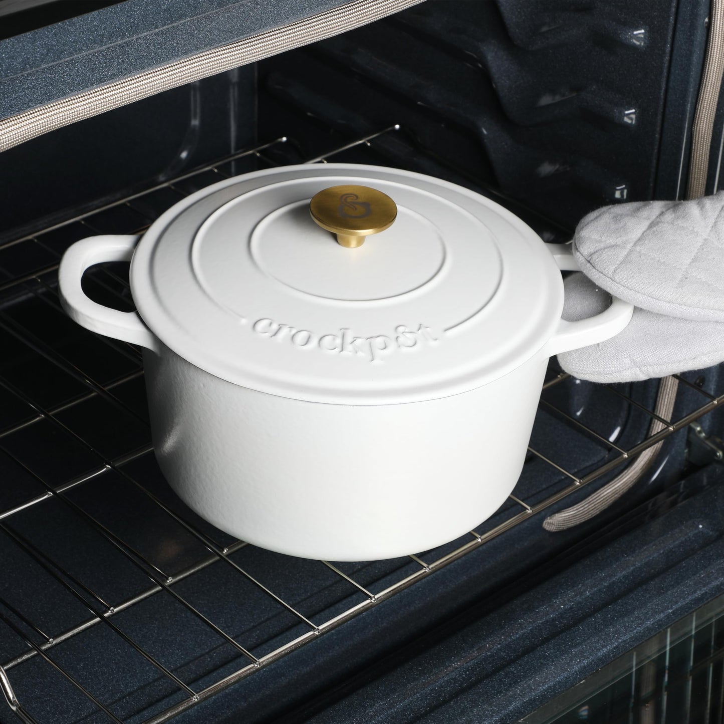 Crock-Pot Artisan 5-Quart Round Dutch Oven – Matte Linen White with Gold Knob, Enameled Cast Iron Cookware