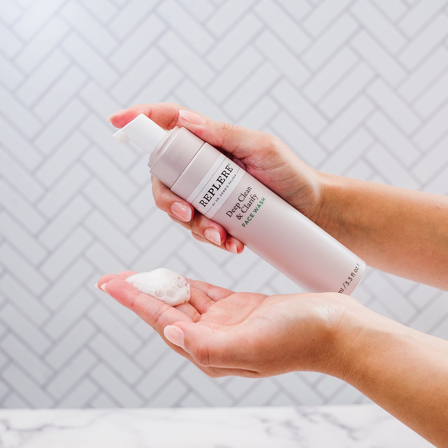 Replere Deep Clean & Clarify - All Natural Exfoliating Face Wash with Coffea Arabica, Green tea and Vitamins A & E