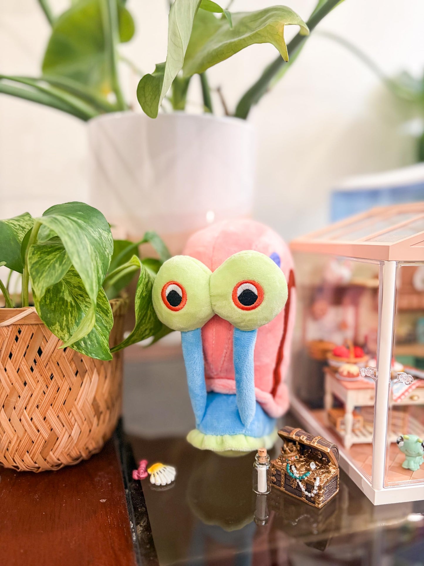 Youtooz Gary the Snail Stickie in 6", Magnetic and Soft Spongebob Squarepants Collectible Gary the Snail Plush - Cute Spongebob Toys Collection