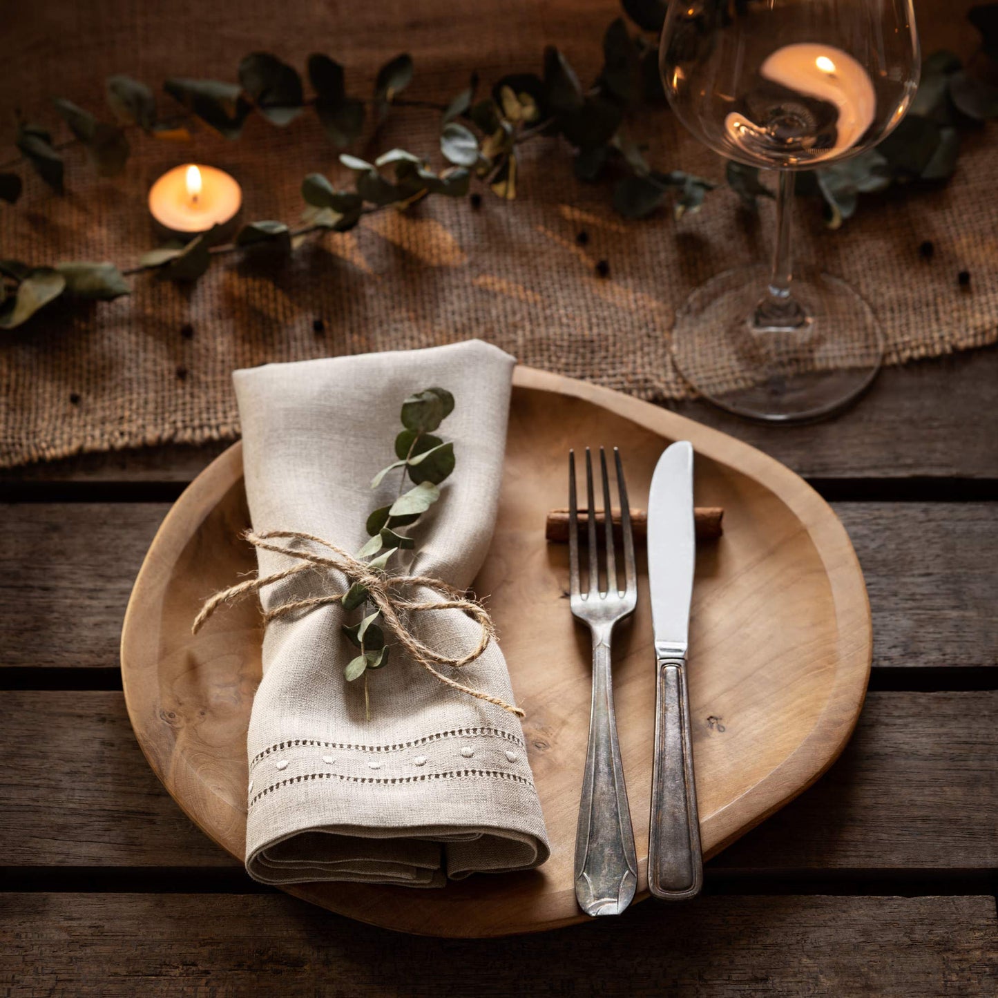 Linen Napkins Set of 4-100% Flax Linen Natural Dinner Napkins with Embroidered Dot 18 x 18 inch - Hemstitch Cloth Napkins Washable for Easter Day and Spring Decor