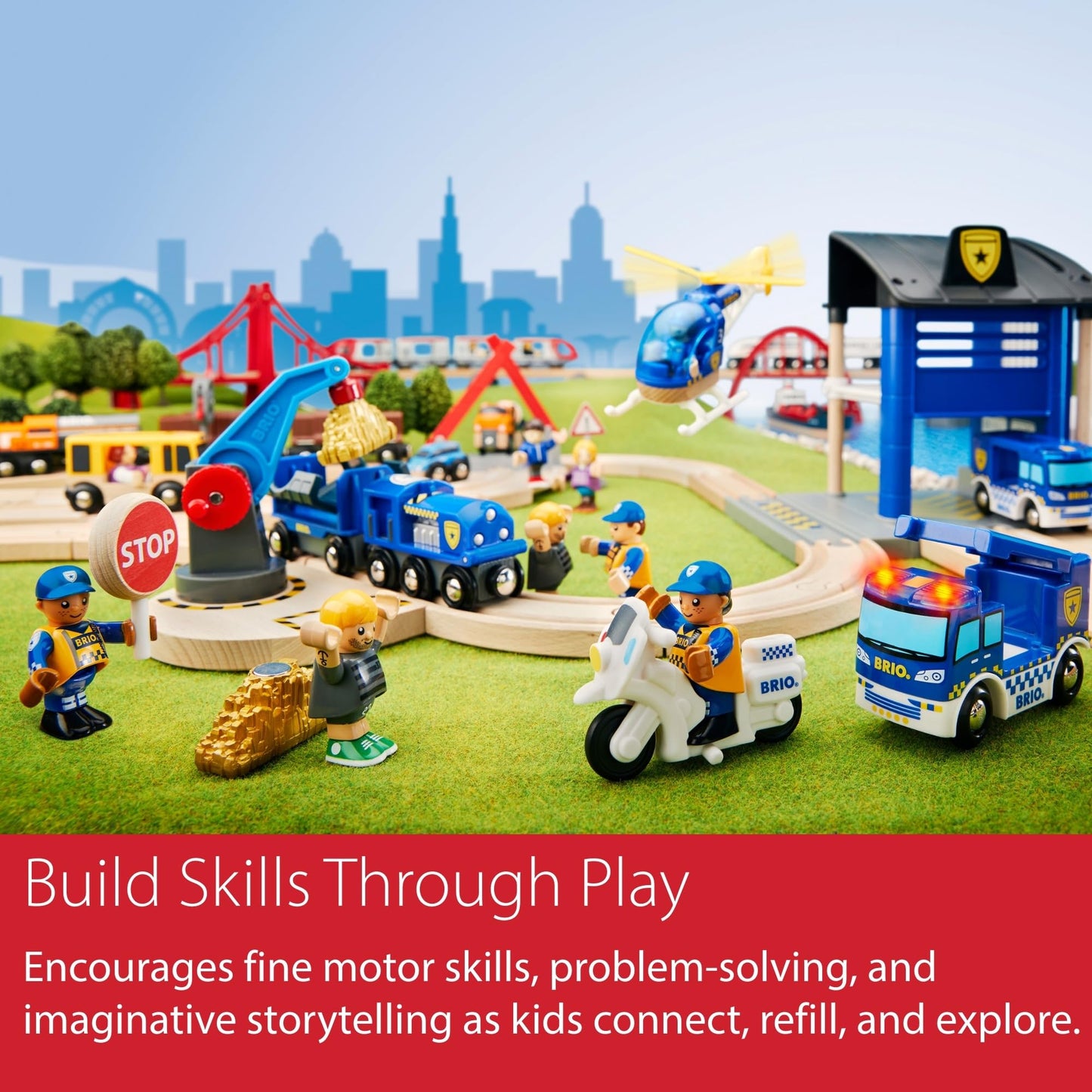 BRIO World - 33674 - Signal Station | 2 Piece Wooden Toy Train Accessory for Kids Age 3 and Up