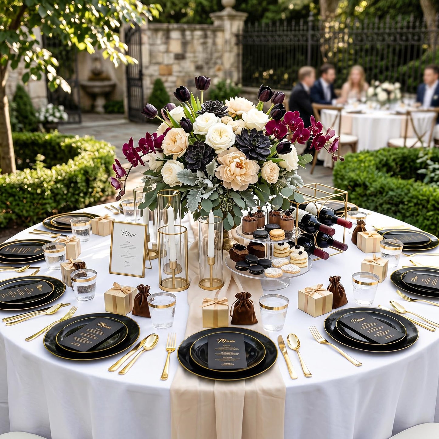 KIRE 200Pcs Black Plastic Plates - Black and Gold Plates Disposable for Party - Include 100 for Dinner and 100 for Dessert for Birthday/Wedding/Graduation/Father's Day