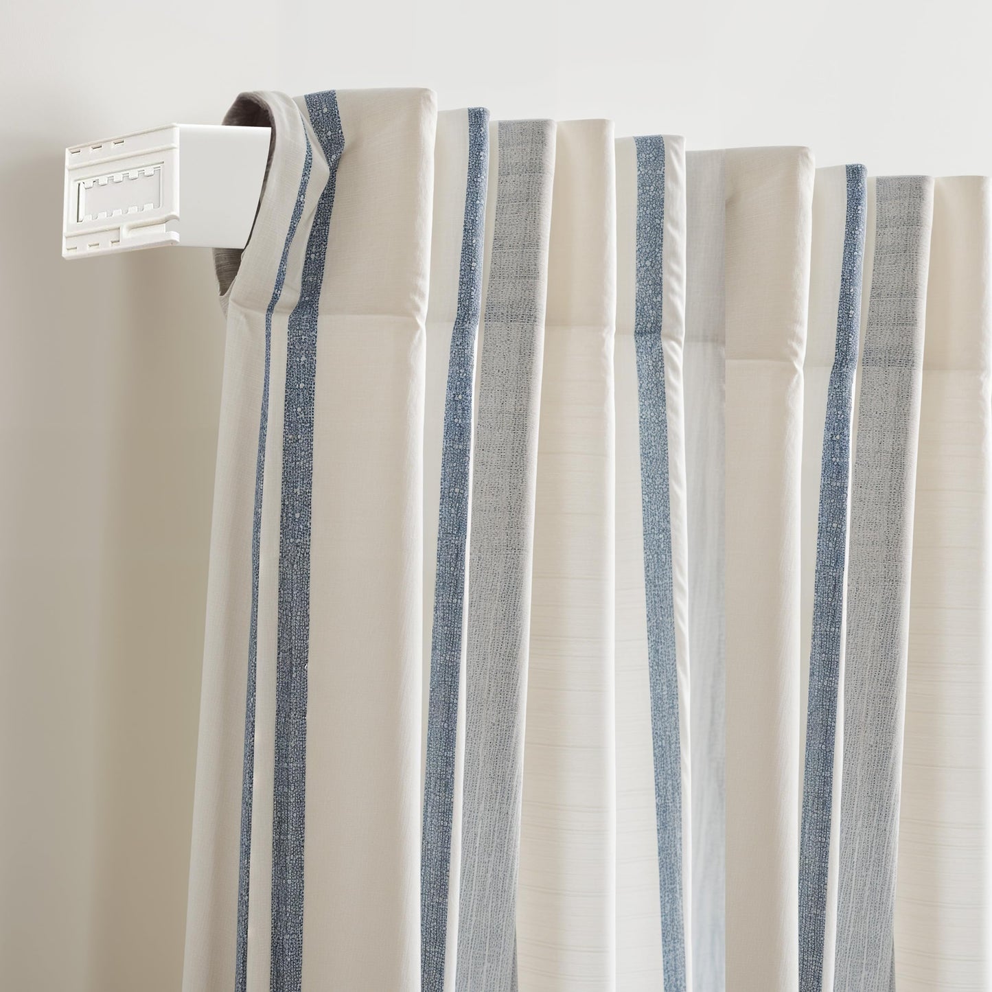 Amazing Drapery Hardware 2.5 Inch Wide Pocket Curtain Rod with Adjustable Clearance Brackets - 1 Pack, 48-86 Inches, Includes Rod, Brackets, and Installation Hardware