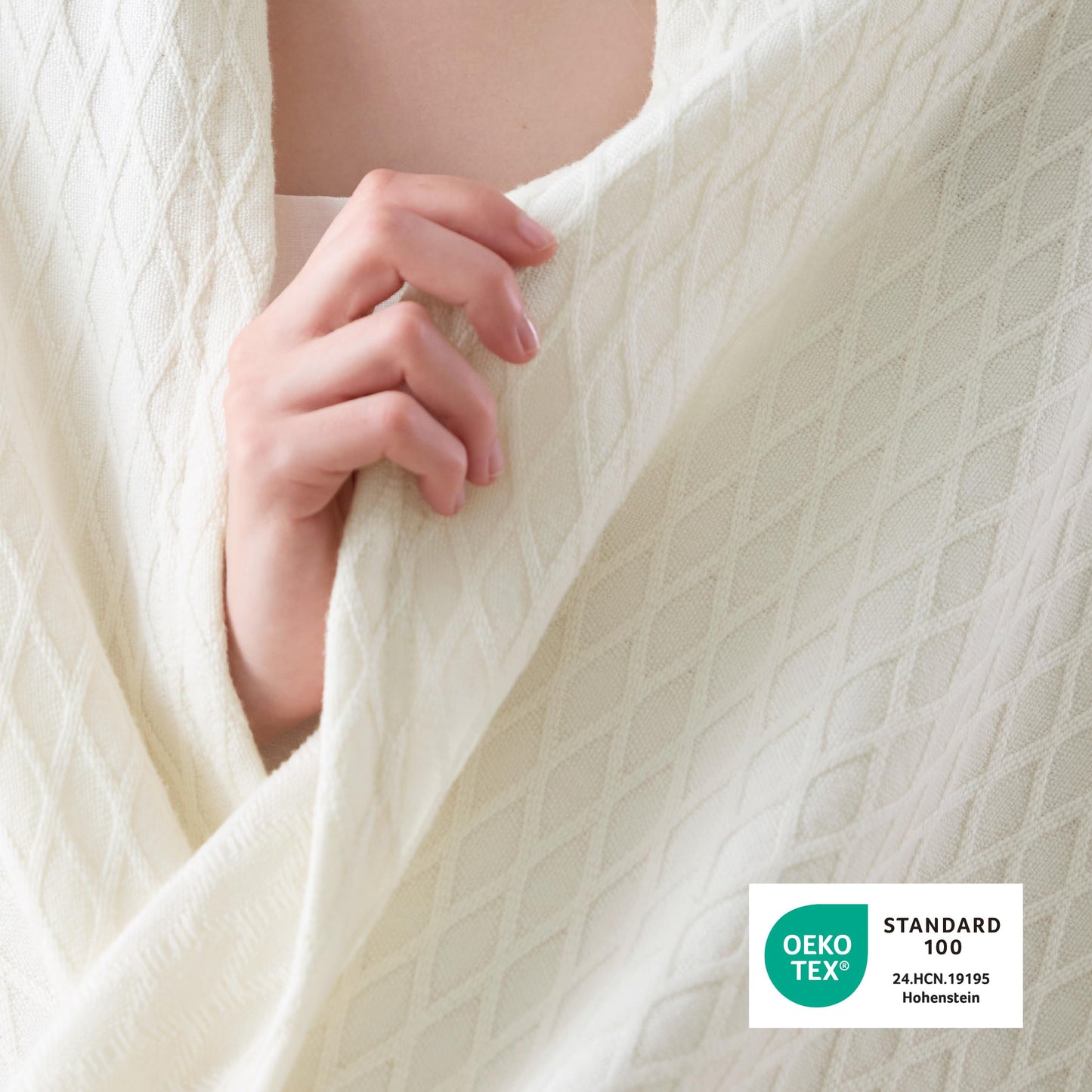 Bedsure Cooling Blanket of Rayon Derived from Bamboo - Lightweight Breathable Cotton Summer Blanket King Size for Hot Sleepers, Luxury Throws for Bed, Couch and Sofa, White, 108x90 Inches