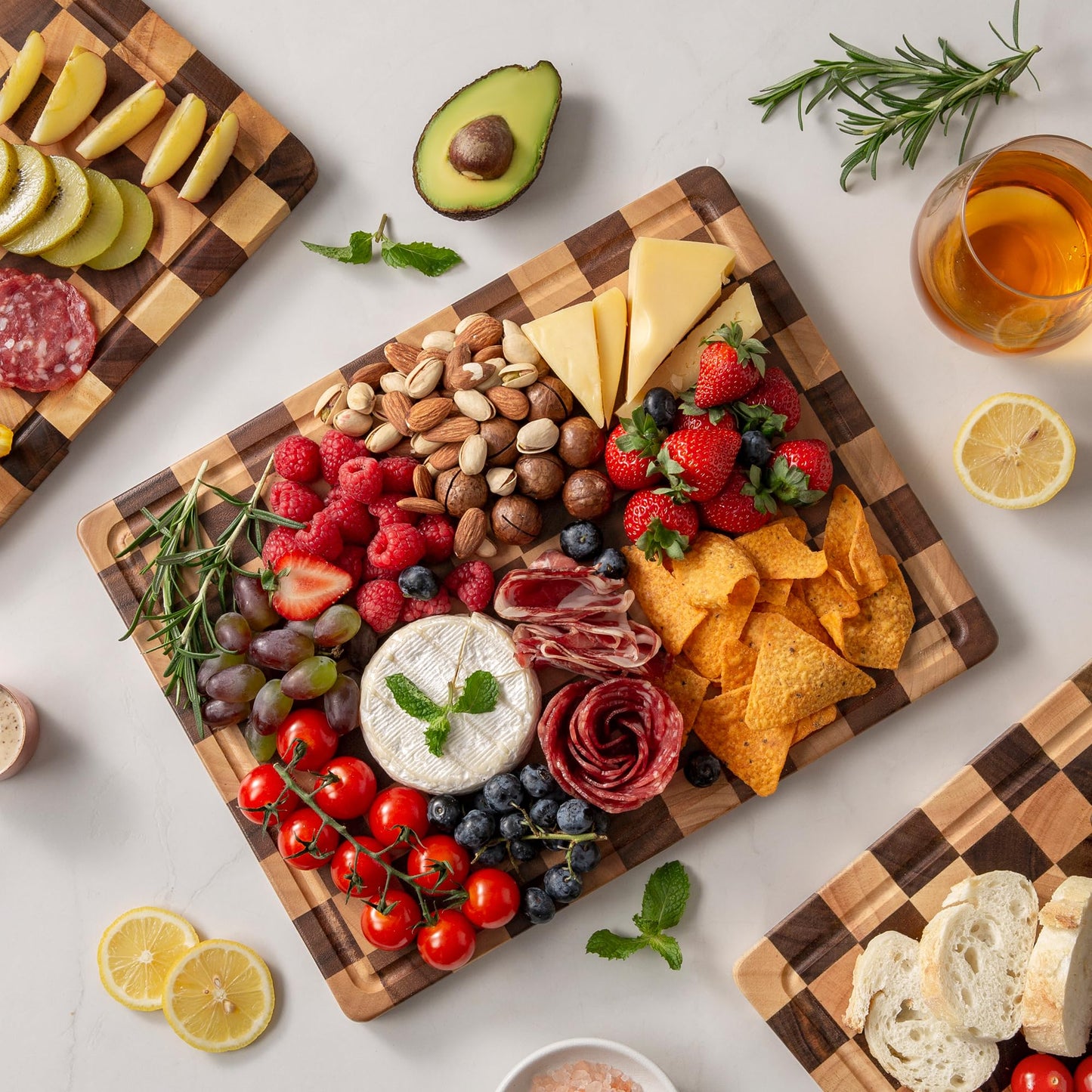 FYCTIO Cutting Board Set, Acacia Wood Checkered Cutting Boards for Kitchen, 3 pcs Chopping Board with Juice Grooves & Handles, Butcher Block Serving Tray for Meat, Vegetables and Fruits with Gift Box