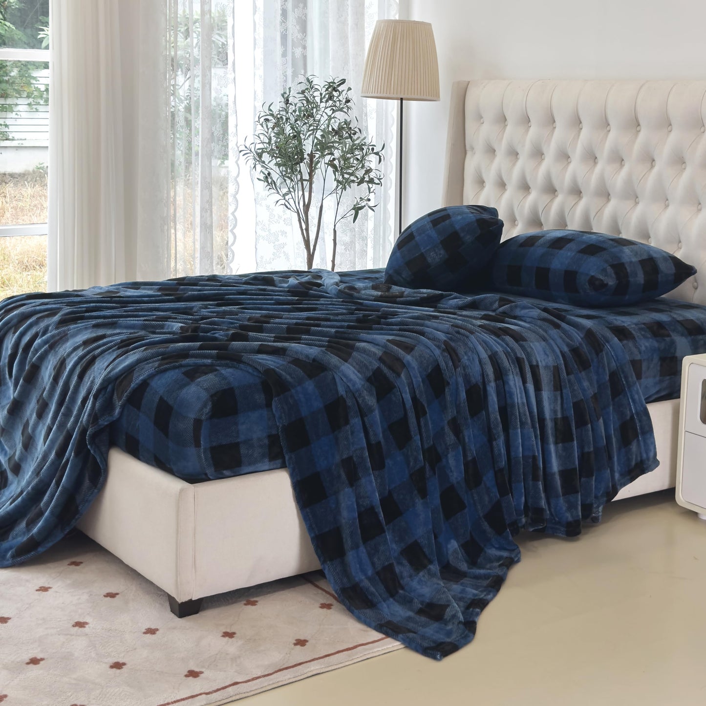 Elegant Comfort Luxuriously Soft 4-Piece Velvet Plush Flannel Sheet Set - Premium Quality - Cozy Warm, Anti-Static, Non Pilling Fuzzy Velvet Flannel Fleece Deep Pocket Sheet Set - Queen, Buffalo Blue
