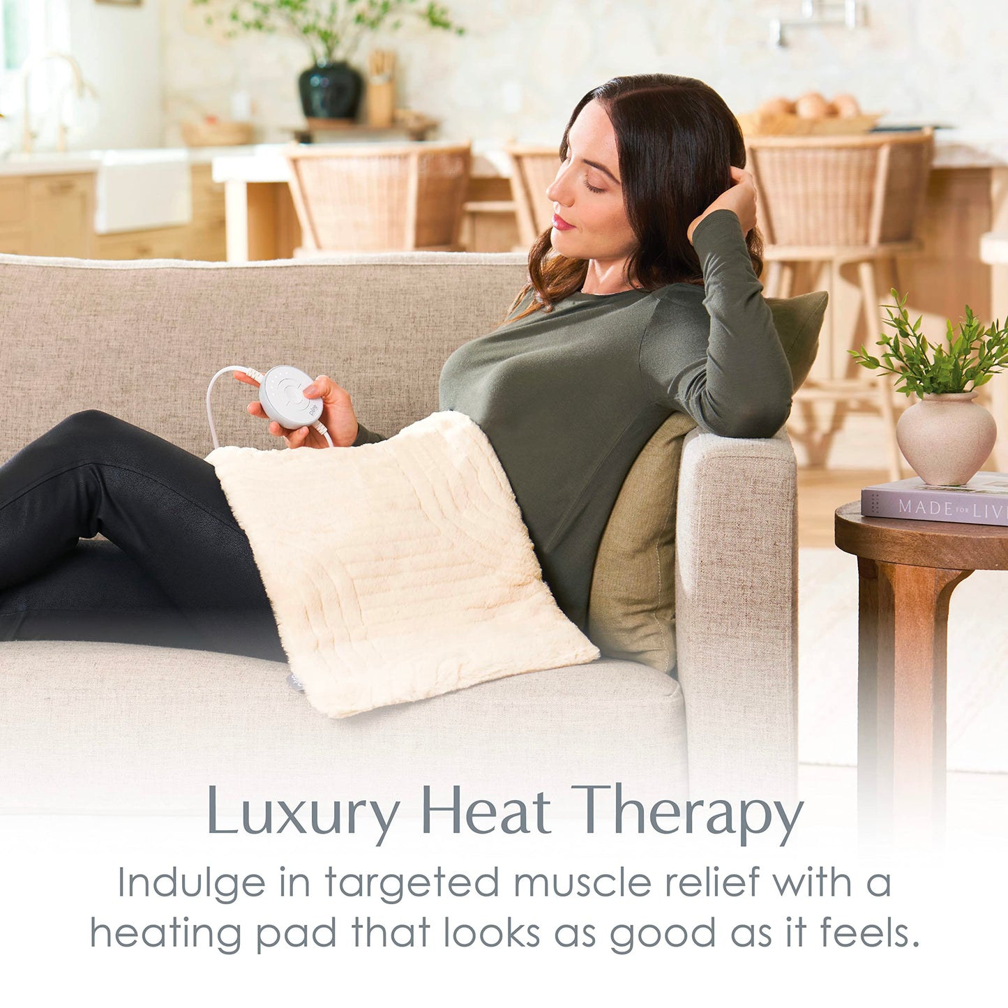 Pure Enrichment PureRadiance Luxury Heating Pad for Cramps, Back, Neck, & Shoulder Pain Relief, Patented Design, Soft Faux Fur & Micromink, 6 Heat Settings, Machine Washable, 12”x24” (Golden Sands)