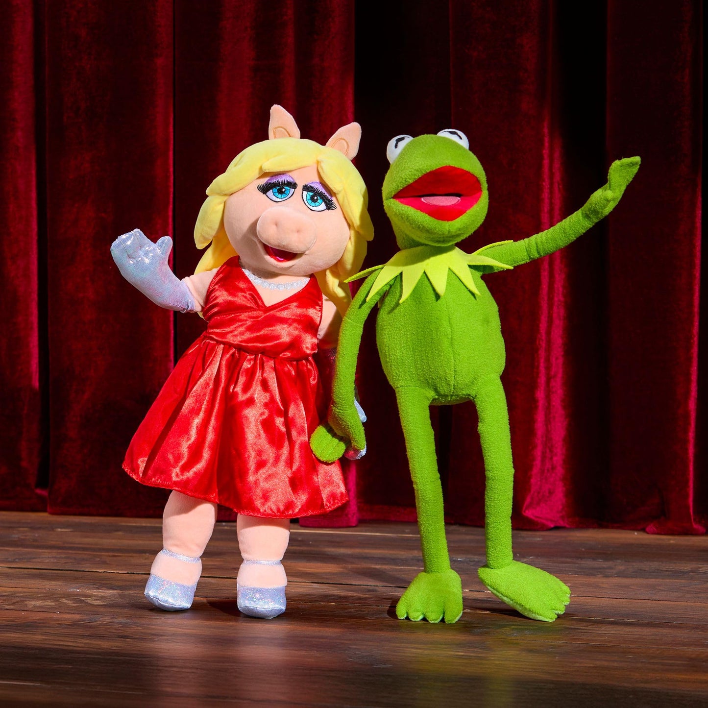Disney Store Official Kermit The Frog Plush - The Muppets Show Collectible Stuffed Animal with Embroidered Features & Detailed Plush Sculpting - Disney Toys for Muppets Fans, 18 inches