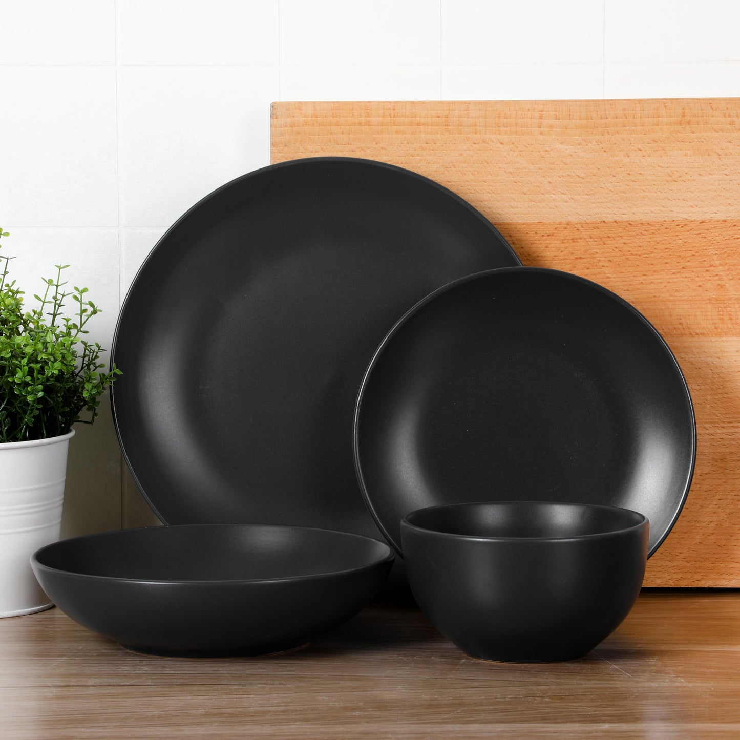 Gibson Home Queenslane 16-Piece Matte Black Stoneware Dinnerware Set – Double Bowl Plates and Bowls, Durable Kitchen Dinner Set