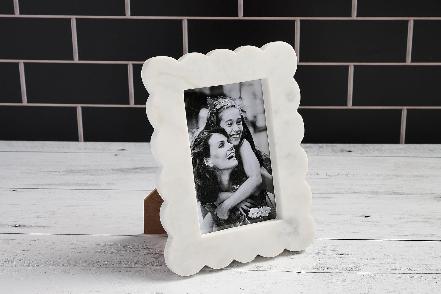 Mud Pie Scalloped Marble Frame, Small, 4x6