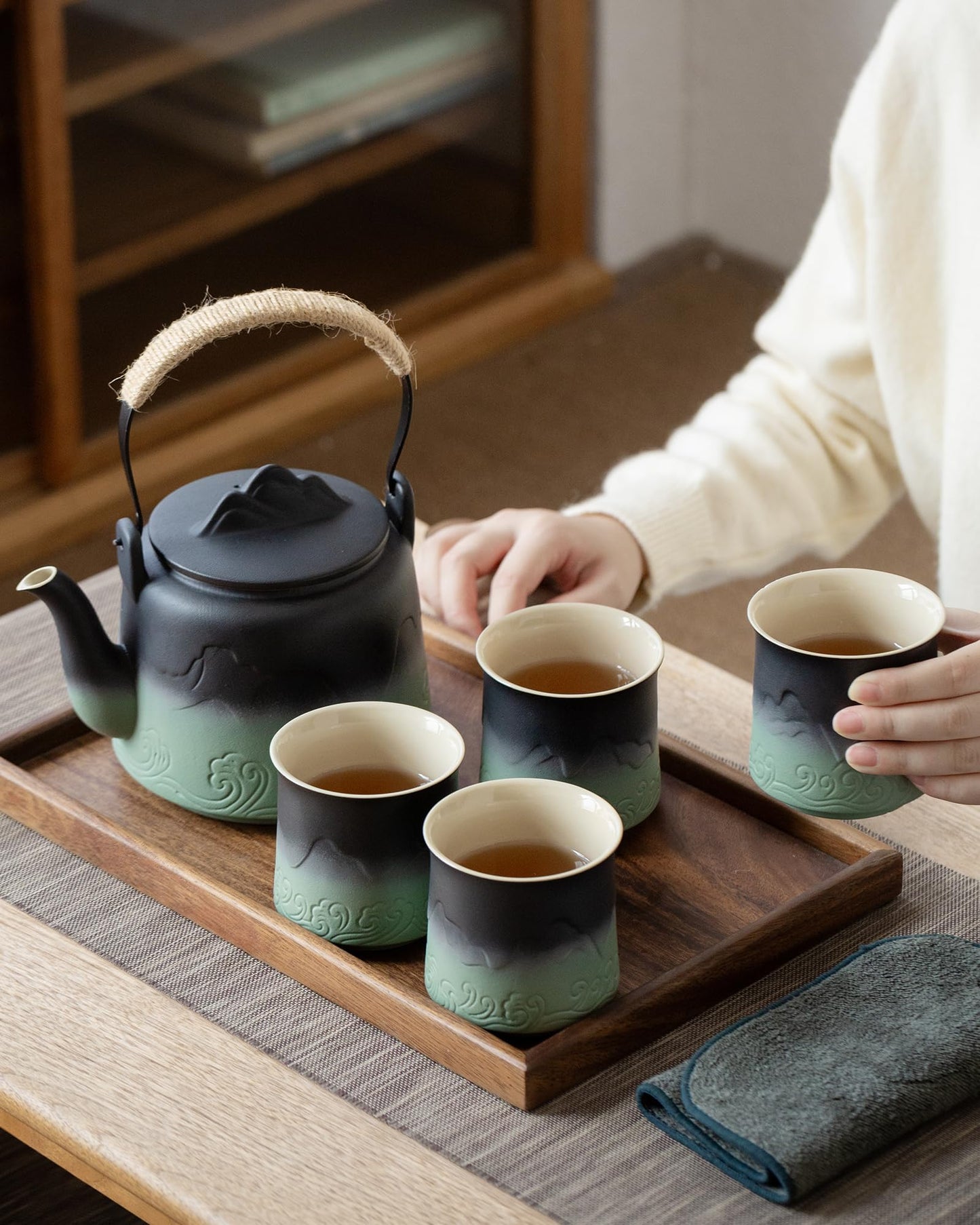 ZENS Vintage Japanese Tea Set with 4 Tea Cups, 33.8 oz Embossed Ceramic Loose Leaf Teapot with Built-in Strainers for Tea Steeper, Hemp Rope Handle Gradient Japanese Tea Pot for Tea Lovers Gifts