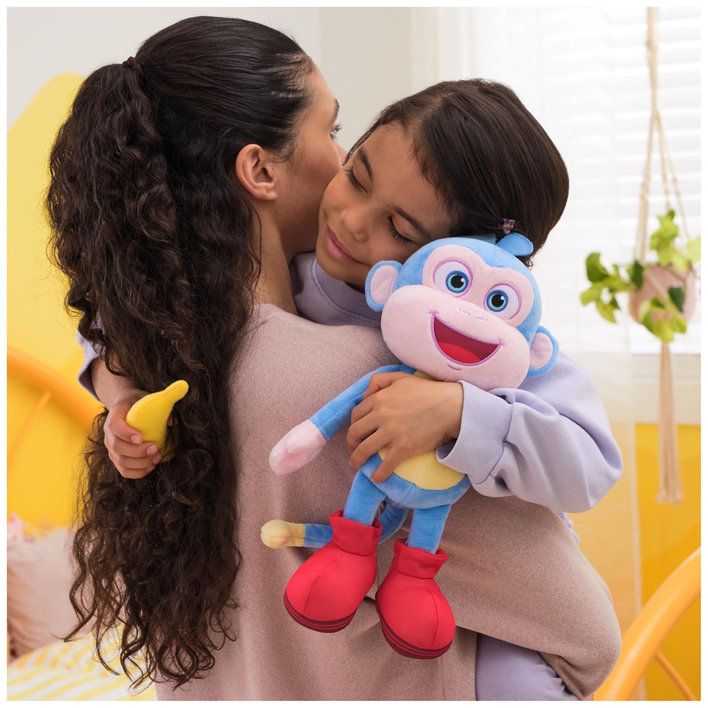 Dora Bananenfreund Boots - Approx. 30 cm Tall Interactive Plush Toy from The Popular TV Series with 2 Songs and 9 Phrases, for Imaginative Play, for Children Aged 3 and Over