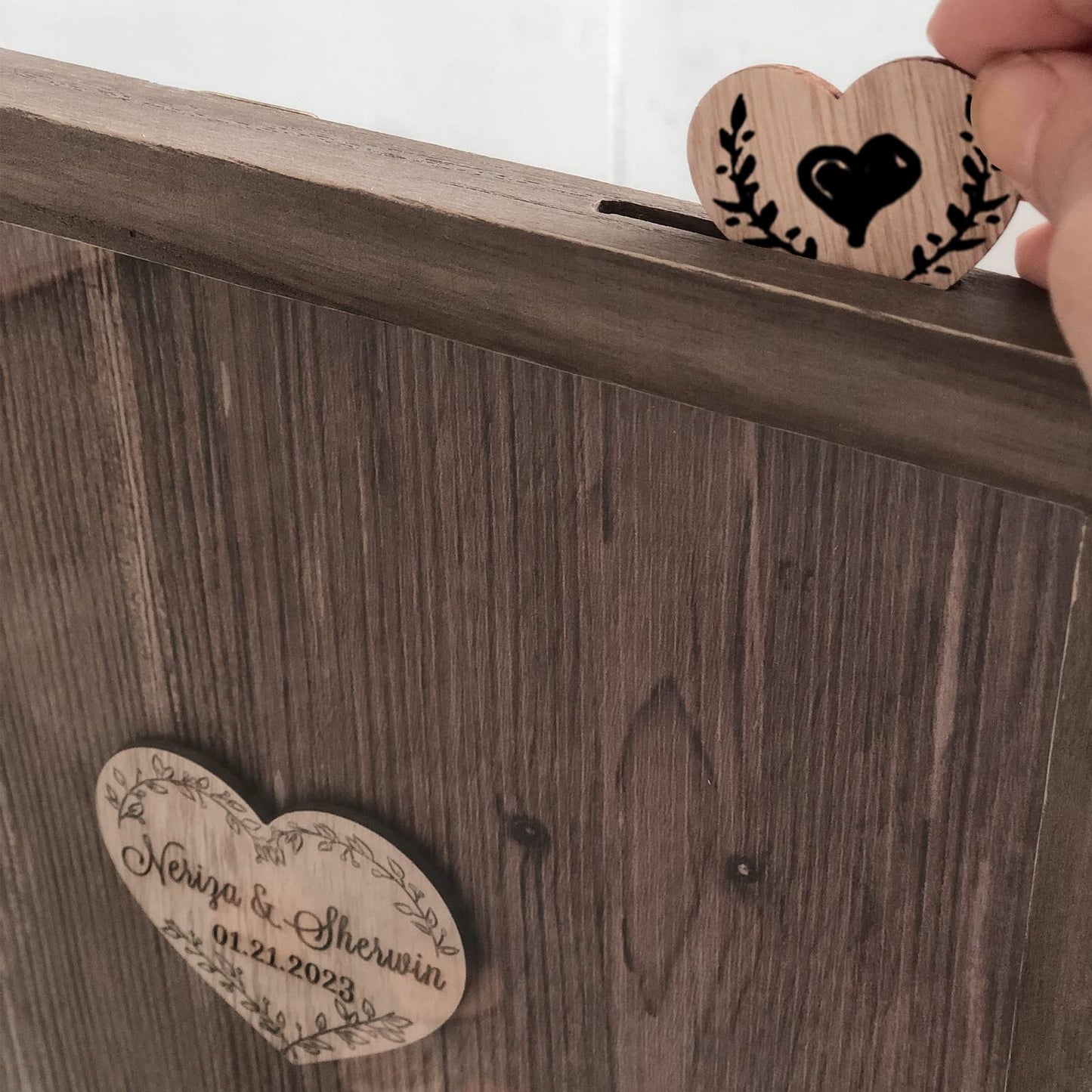 Y&K Homish Wedding Guest Book Alternative, Rustic Wedding Decorations for Reception, Favors for Guests 80 Hearts Green Wreath (Rustic Brown)