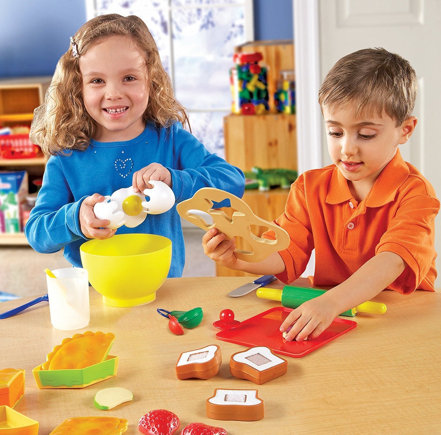 Learning Resources LER9056 Pretend & Play Bakery Set, Pretend Bakery, Imaginative Play, 31 Pieces, Ages 3+