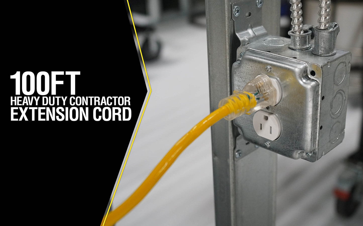 Southwire Yellow Jacket Heavy Duty Extension Cord - Outdoor Power for Tools & Equipment - Lighted End with SJTW Jacket & Three Prong Plug - 100 Foot