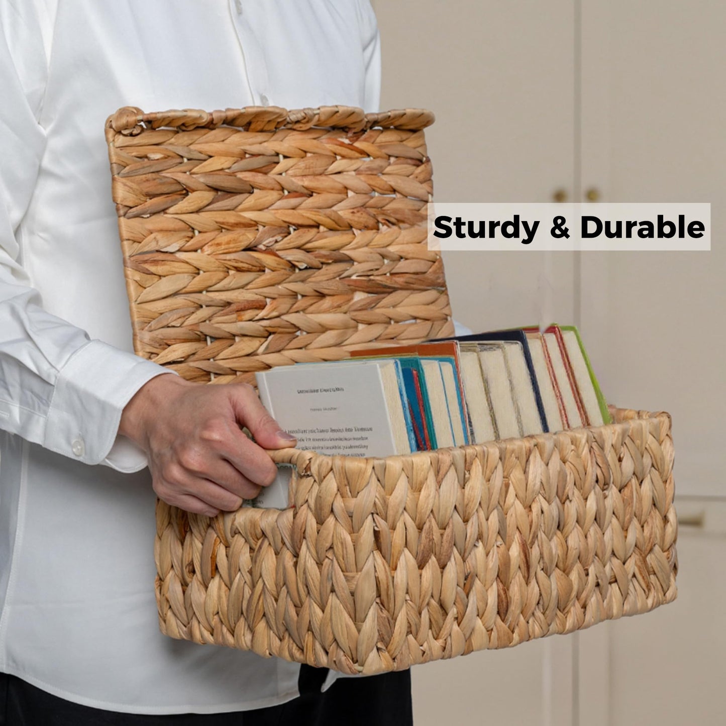 StorageWorks Wicker Basket with Scalloped Edge Lid, Handwoven Water Hyacinth Baskets for Bedroom, Living Room, 13" L x 9 ½" W x 6" H