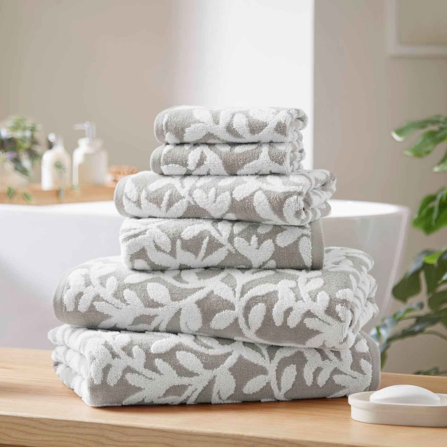 Madison Park Floral Decorative Towel Set of 6, Zero Twist Cotton Bath Towel Set with Botanical Leaf Pattern, Soft Absorbent Quick Dry Bathroom Towels, Bath Hand Washcloth Set, Grey