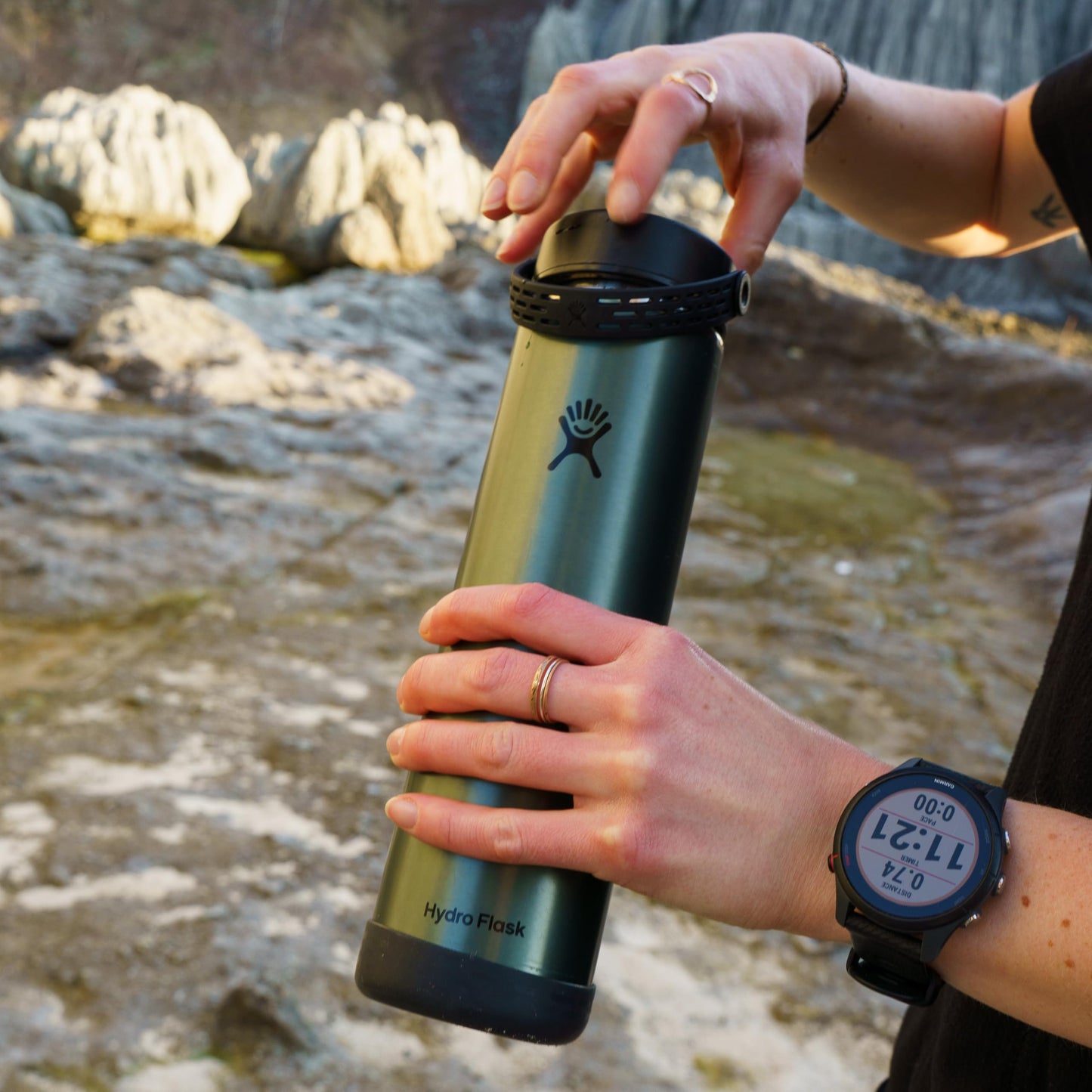 Hydro Flask 40 Oz Lightweight Trail Series Wide Flex Cap Obsidian- Hiking Water Bottle