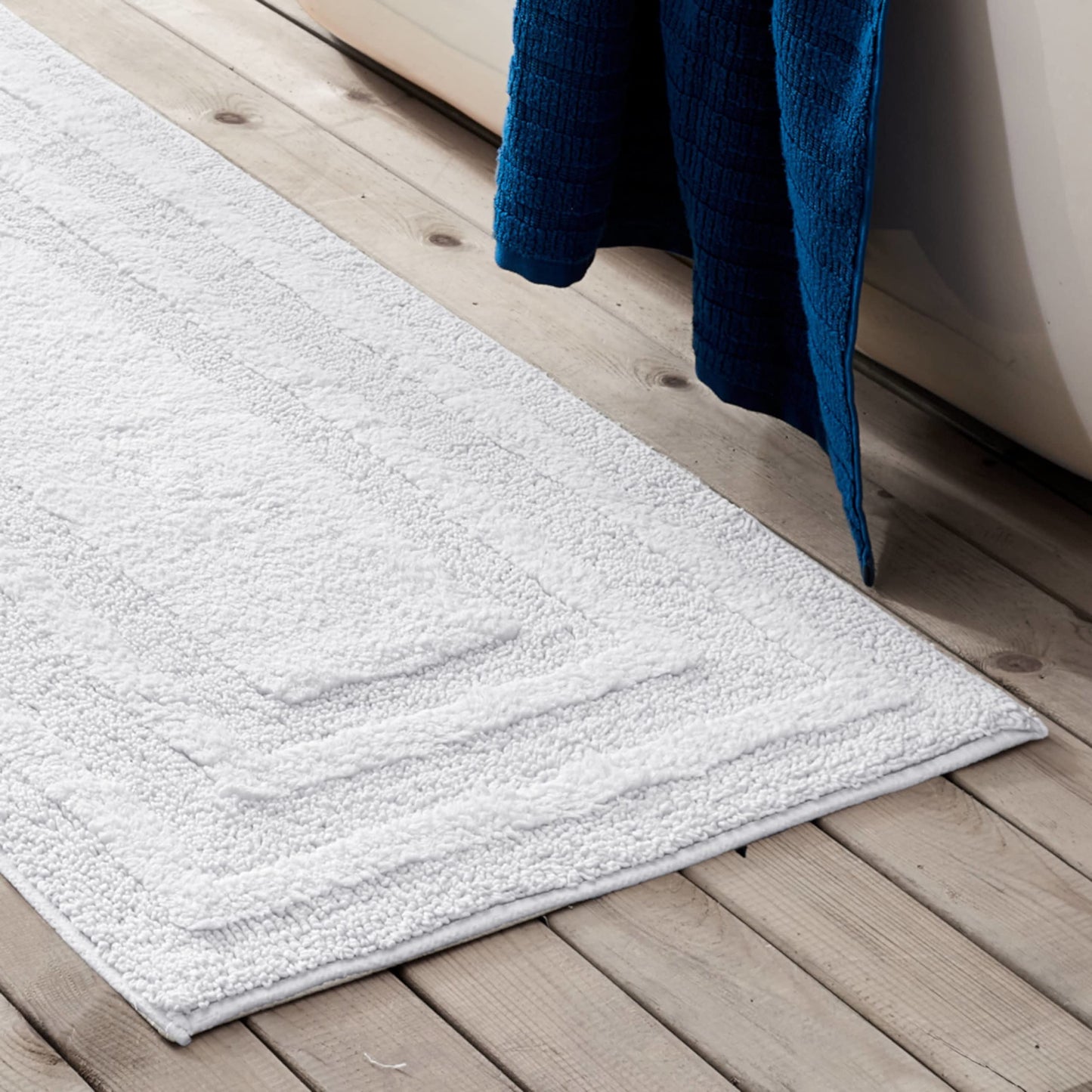 Eddie Bauer - Bathroom Rug, 100% Soft Plush Tufted Cotton Runner Rug, Highly Absorbent, Quick-Dry, and Skid-Resistant Backing (Logan White, 22" x 60")