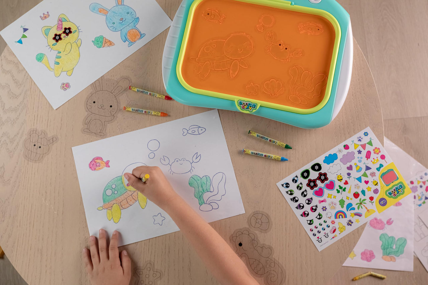Canal Toys Doodle Copy – Reusable Doodle & Drawing Pad for Kids - Create, Trace & Draw, Print and Color; 50 templates