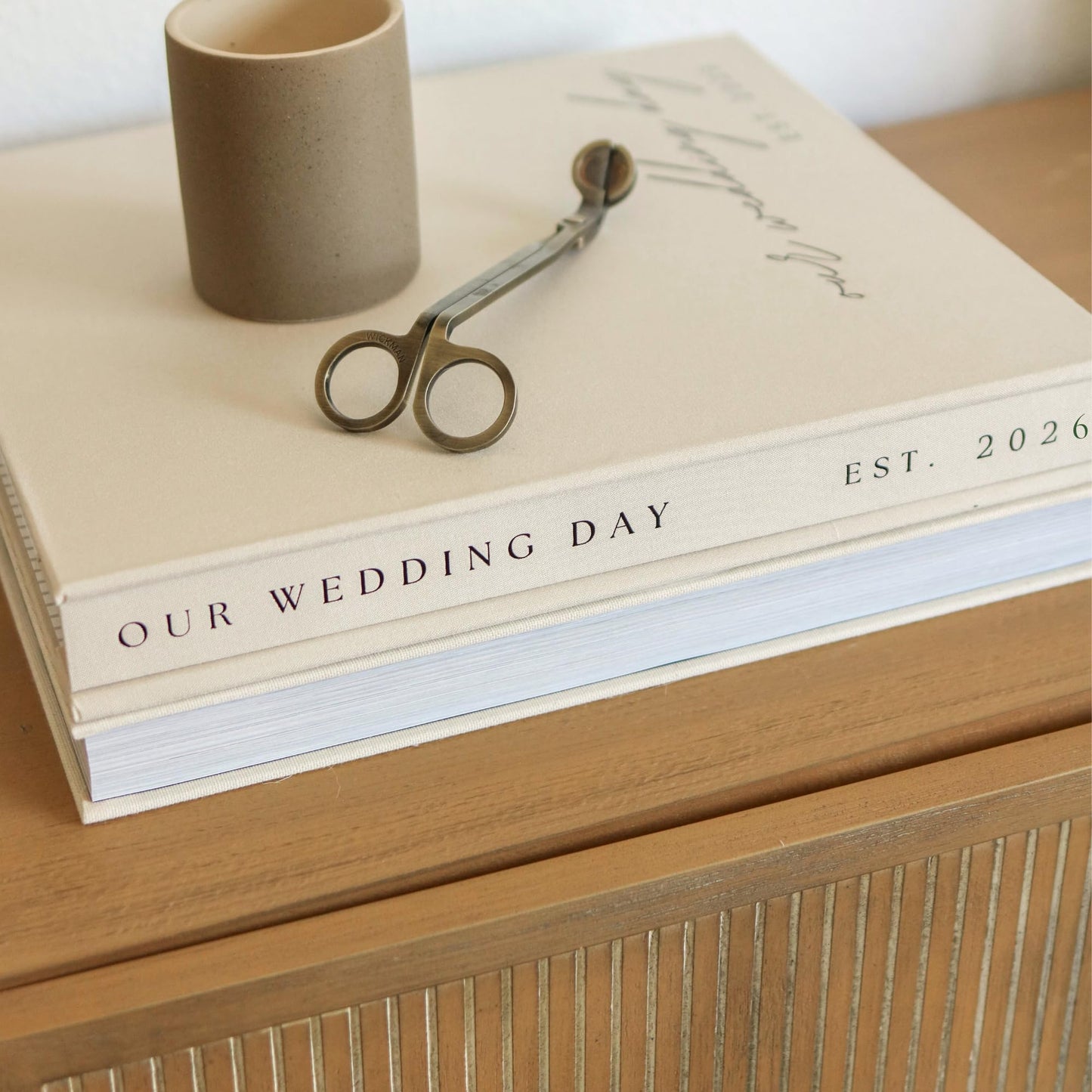 Wedding Photo Album 4x6 Pictures & Custom 2026 Year - Large Picture Scrapbook with 400 Pockets for Horizontal & Vertical Photos - Linen Photo Album Book for Personalized Wedding Day Memory Keepsake