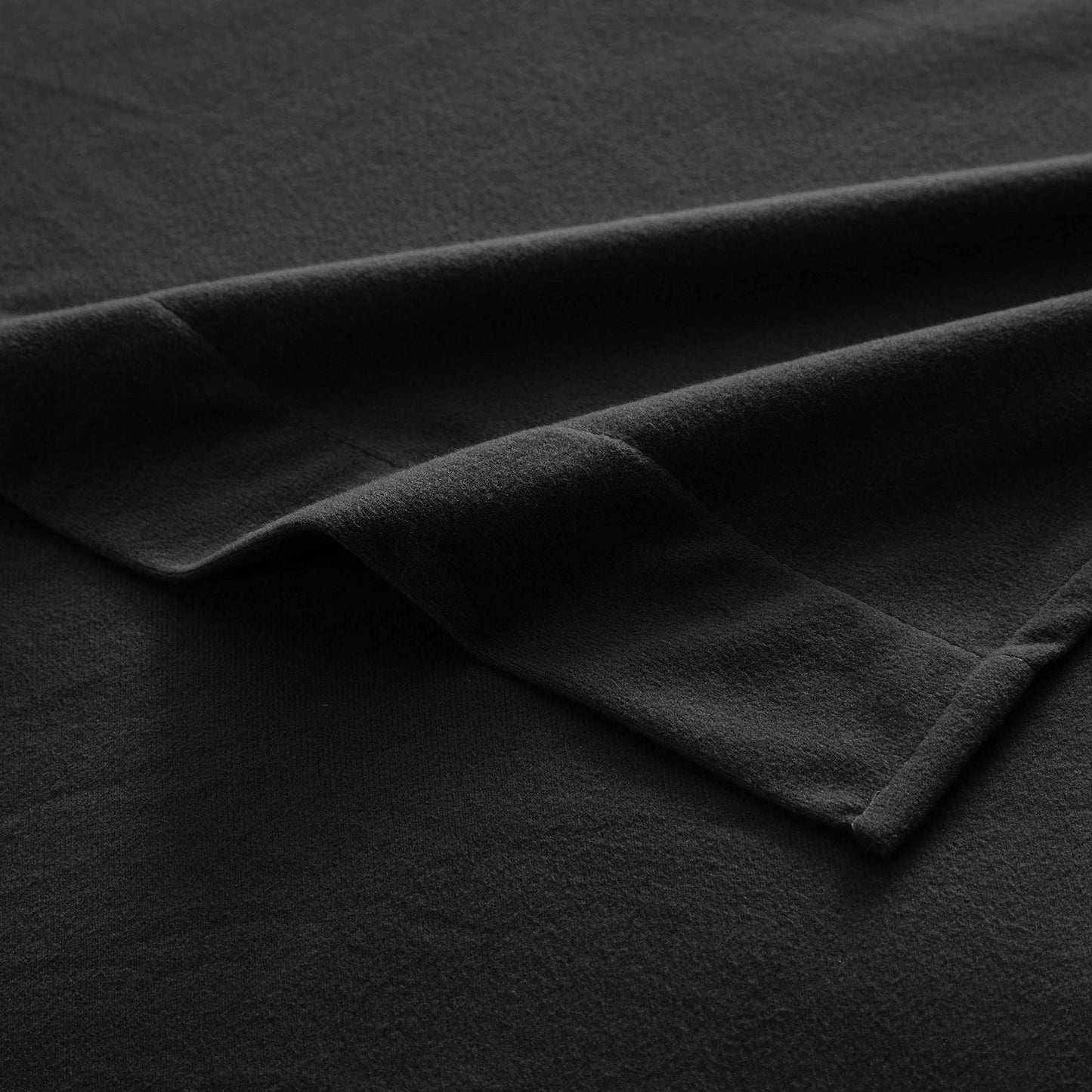 Flannel Sheets Warm and Cozy Deep Pocket Breathable All Season Bedding Set with Fitted, Flat and Pillowcases, King, Black