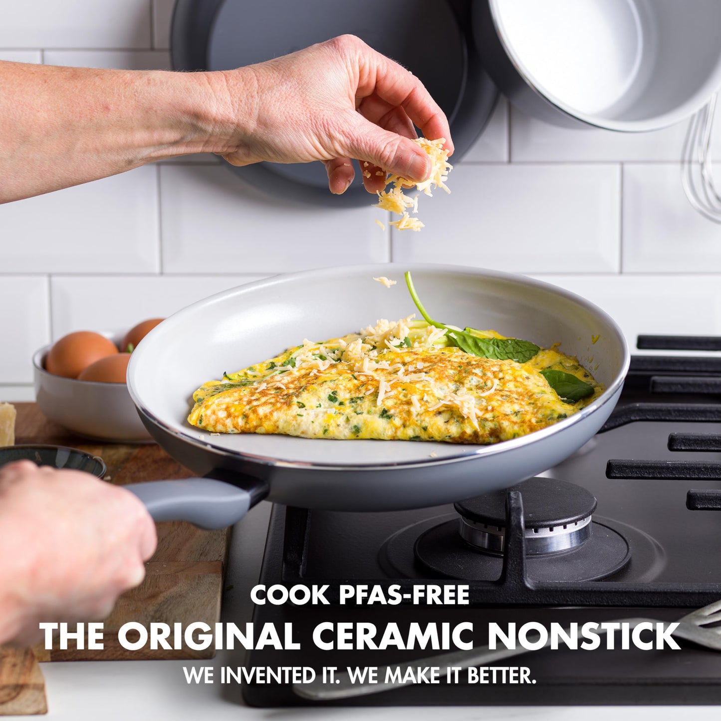 GreenPan Dover 8” and 10” 2 Piece Frying Pan Skillet Set, Non-Toxic PFAS-Free Ceramic Nonstick Coating, Sear Saute Fry Egg Omlete, Dishwasher & Oven Safe, Stay Cool Handle, Easy Pour Rims, Black