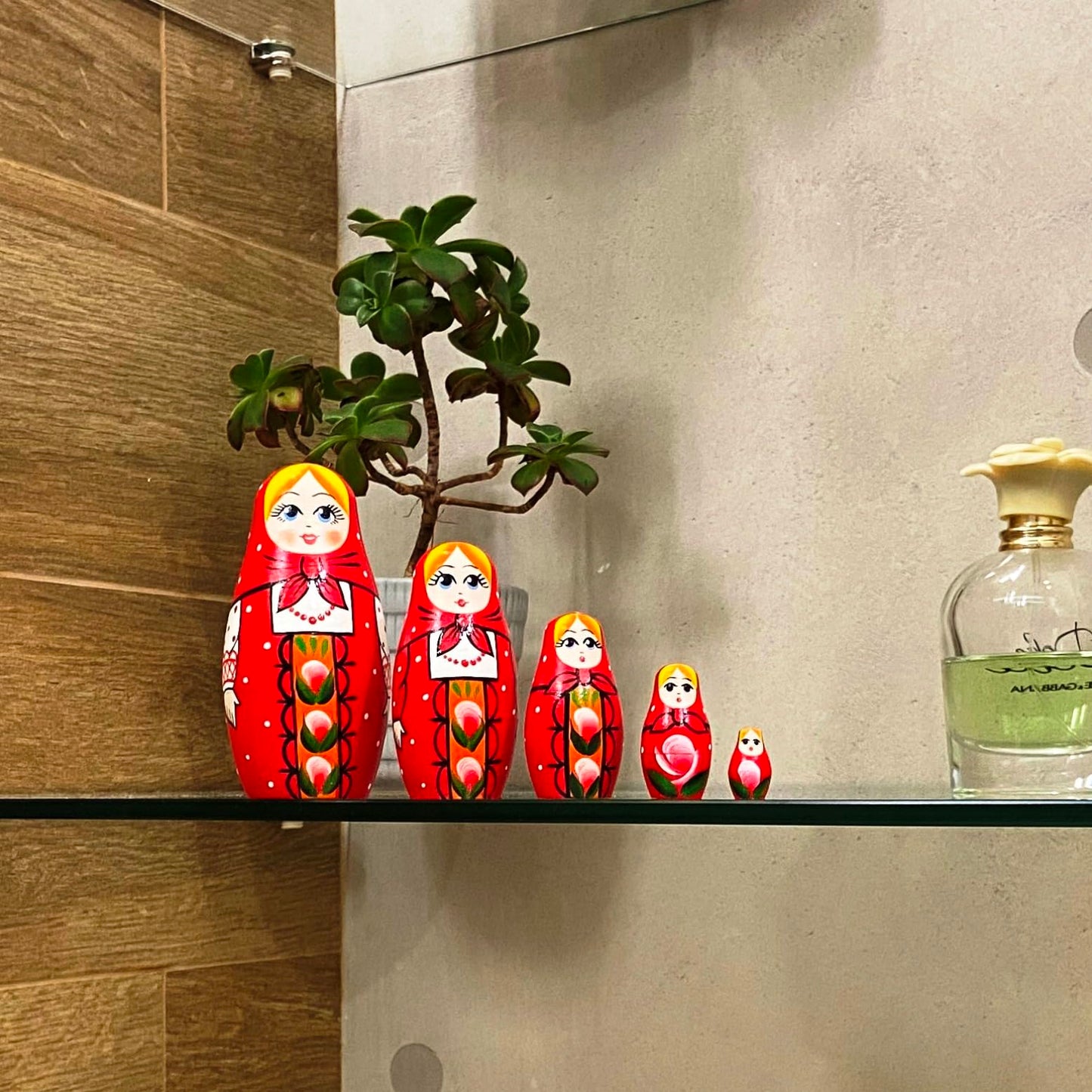 AEVVV Russian Red Matryoshka Dolls Set of 5 pcs - Wooden Hand Painted Nesting Dolls - Traditional Russian Dolls
