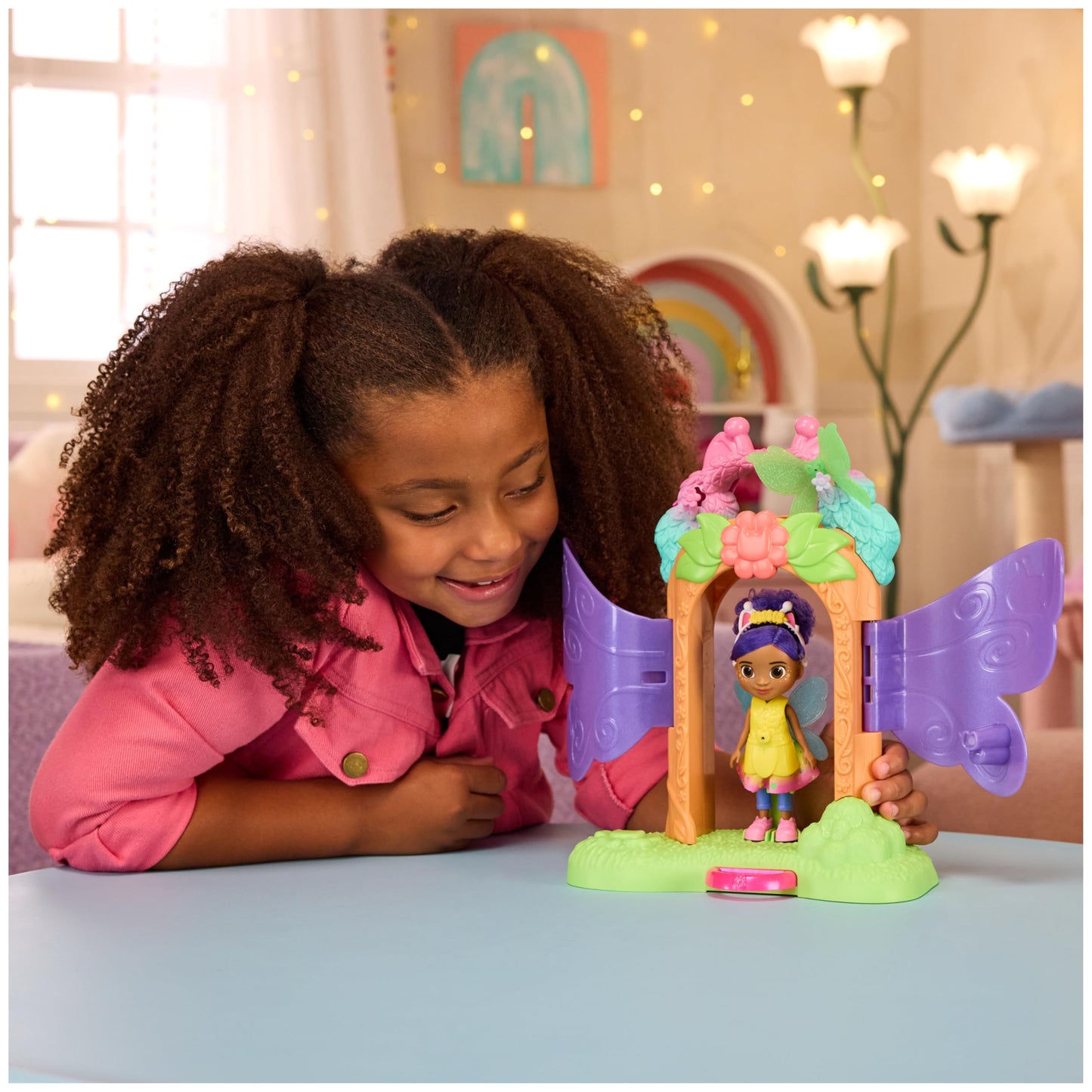 Gabby's Dollhouse Fairylandia, Fairy Magic Reveal Playset with Transforming Feature and Dollhouse Accessories, Kids Toys for Girls & Boys Ages 3 and Up