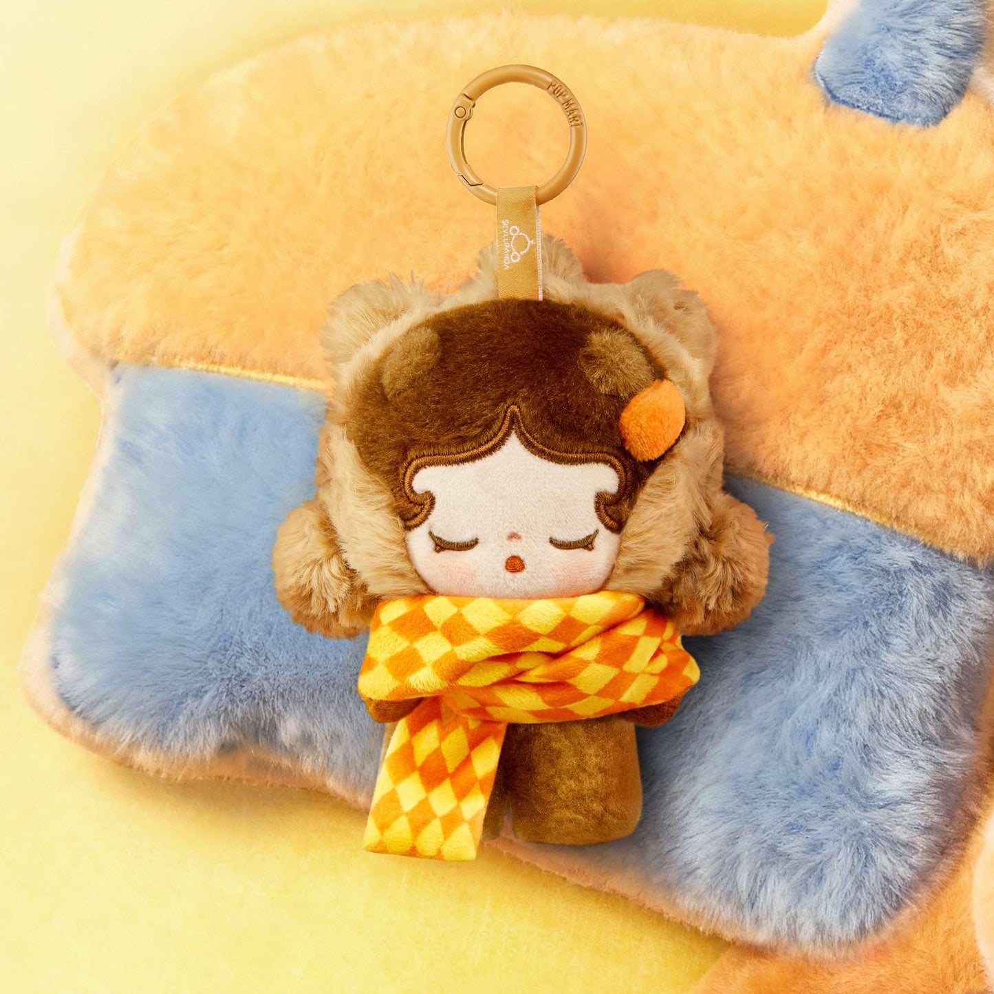 POP MART POP Bean Fluffy & Cozy Series-Plush Pendant Blind Box, Blind Box Action Figures, Random Design Collectible Toys for Home Decor, Birthday Gifts for Girls Boys Women Men, Single Box