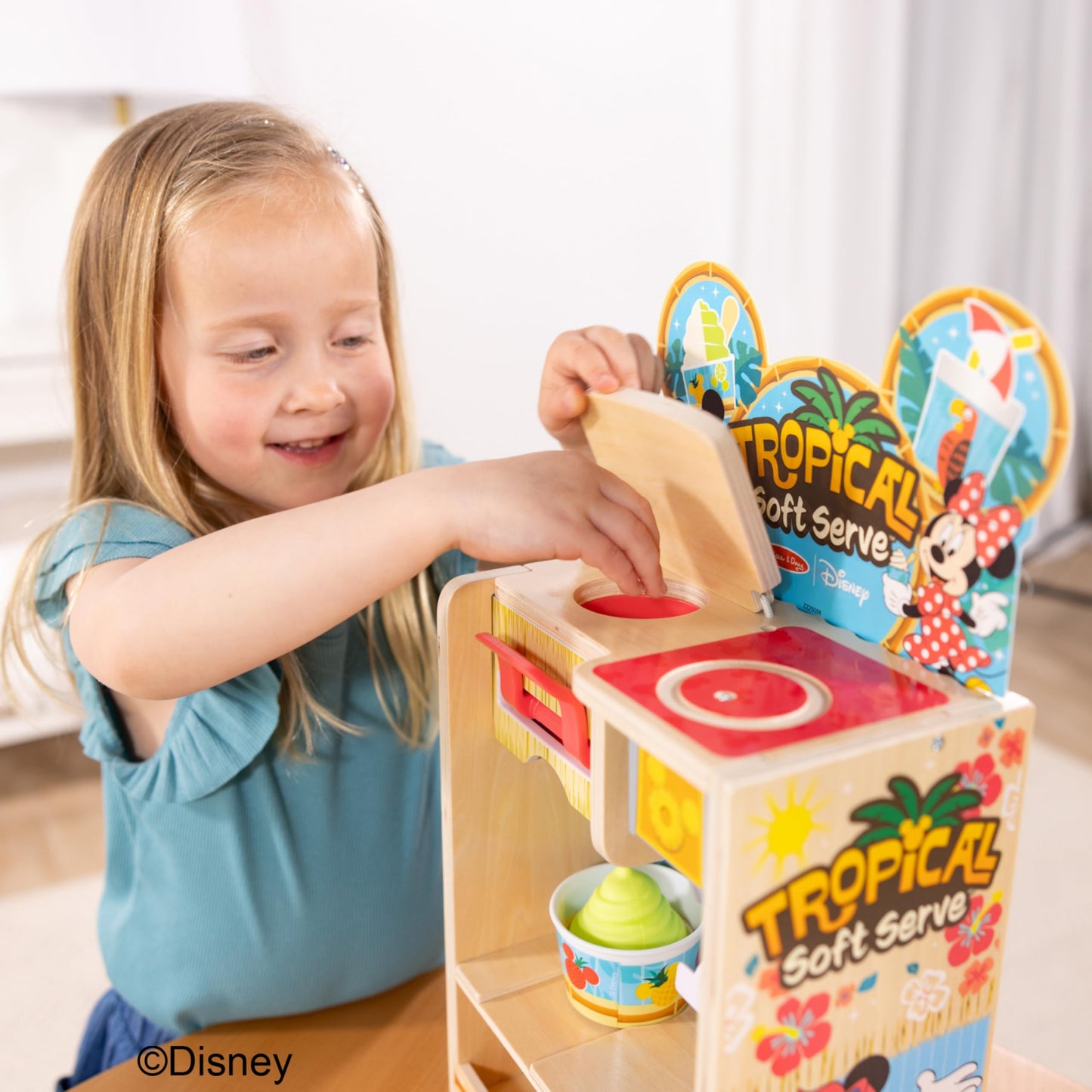 Melissa & Doug Mickey Tropical Soft Serve Playset