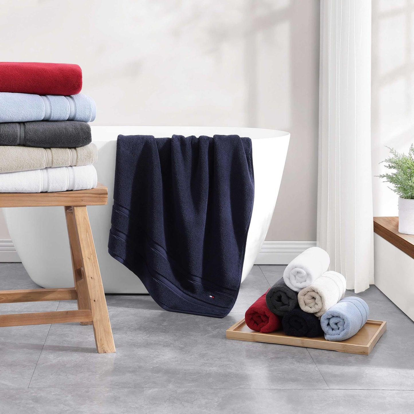 Tommy Hilfiger - Bath Towels, Ultra-Soft & Quick Drying with Zero Twist, 600 GSM Bathroom Towels with Iconic Flag Accent (Harborside Solid Navy, 6 Piece)