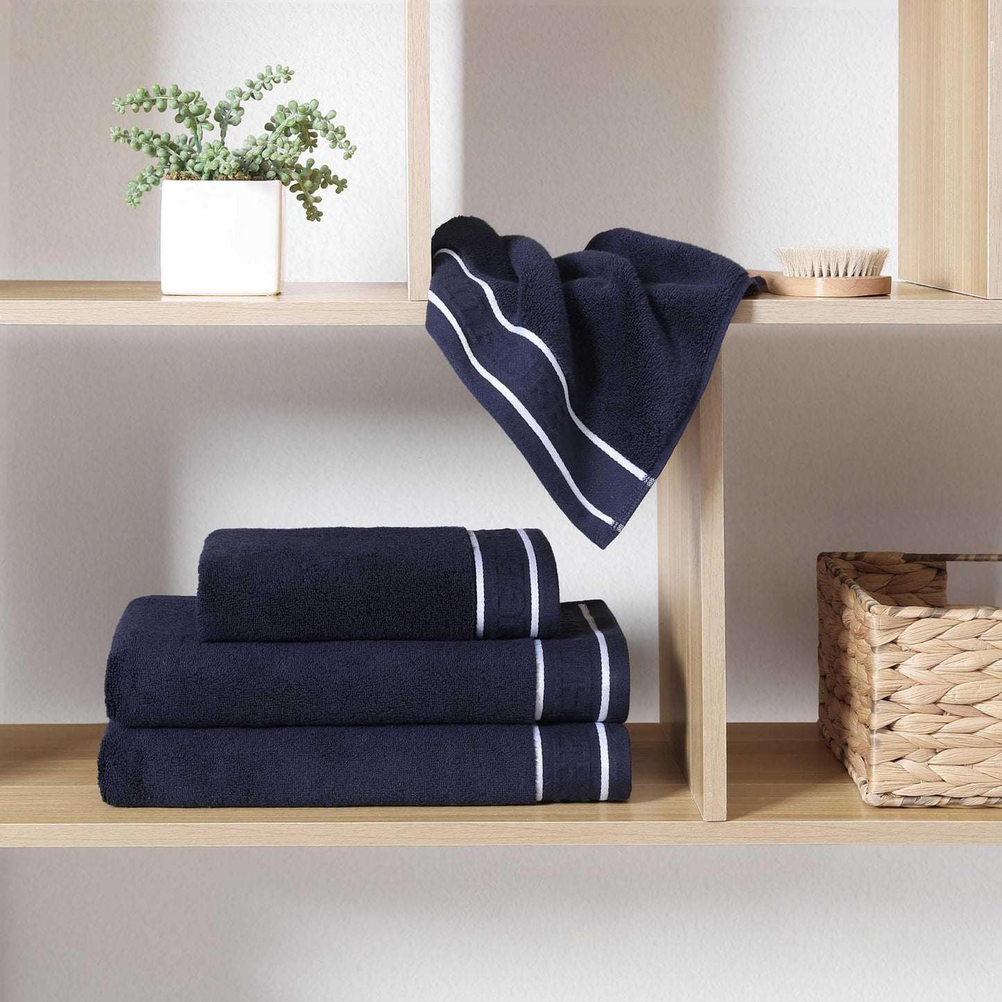 Tommy Hilfiger – Bathroom Towels, Soft Cotton Washcloths, Bath & Hand Towel Set, Zero Twist, Medium Weight & Highly Absorbent, Set of 6, College Dorm Room Essentials (Legacy Navy)