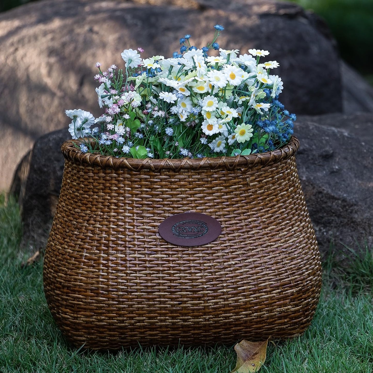 CXWXC Bike Basket - Handmade Rattan Bike Baskets for Girls Women - Front Bicycle Bike Basket with Coffee Cup Holder for Beach Cruiser, Scooter, Ebike (Brown)