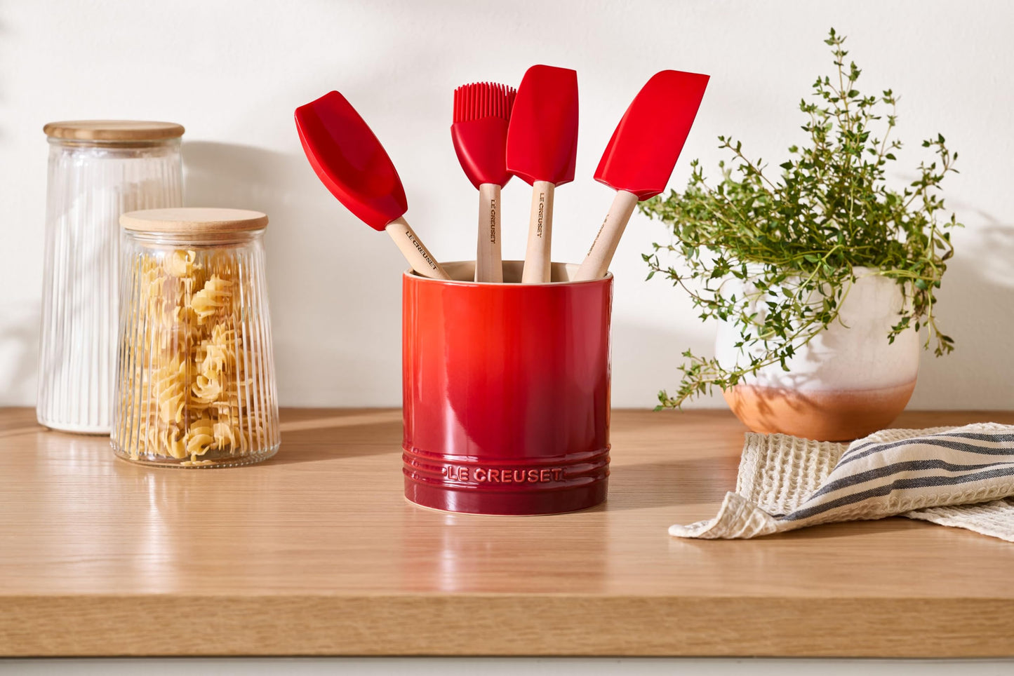 Le Creuset Stoneware Signature Straight Wall Utensil Crock, 1 qt., White