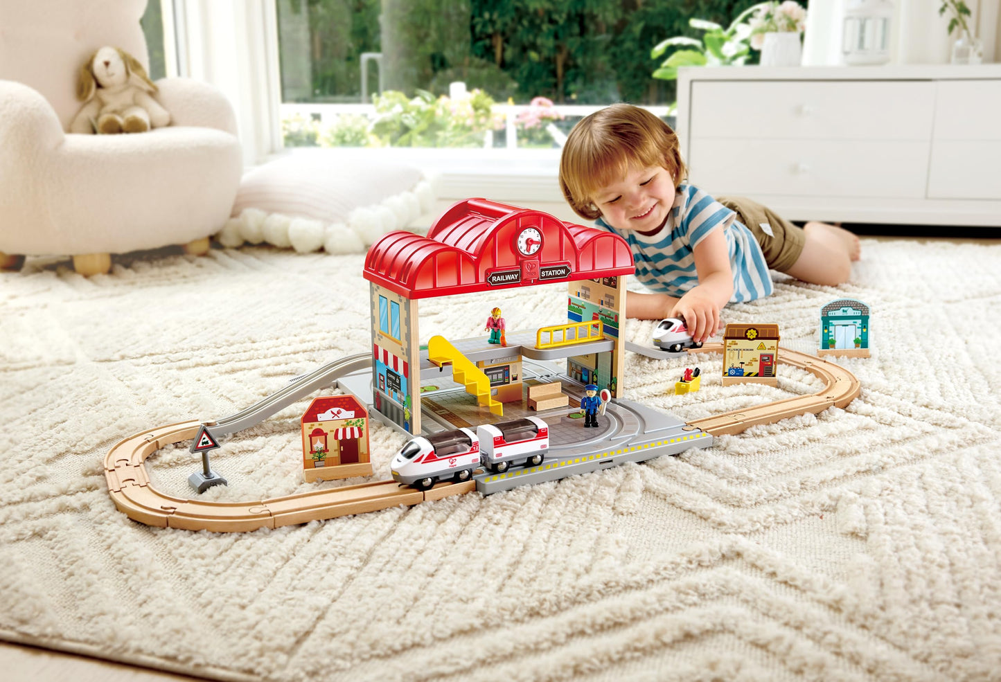 Hape Portable Wooden Train Station Set, Children's Train Set, Rails, Train Station and Characters, Easy to Carry