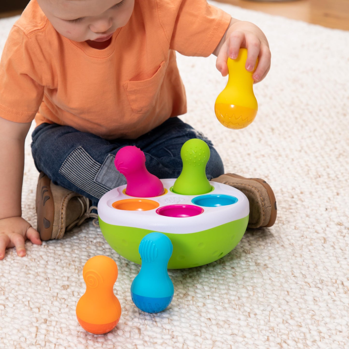 Fat Brain Toys SpinnyPins, Kids Preschool, Spinning and Sorting Building Sets, Early Development Toy for Babies Aged 18 Months and Older, Multicoloured