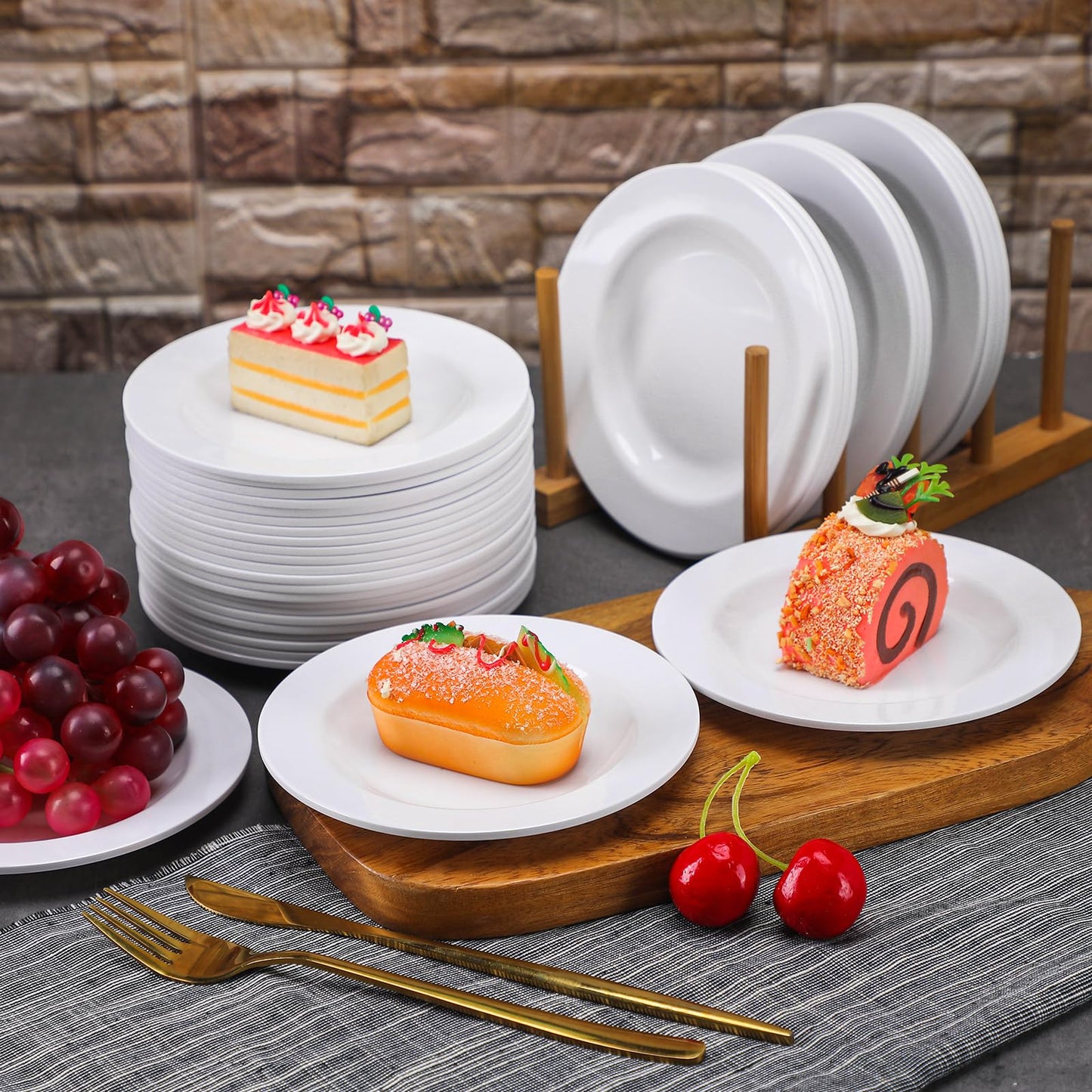 Vesici 36 Pieces Melamine Appetizer Plates 5.91 Inch Melamine Dessert Plates Small White Round Lightweight Saucers Serving Dish Catering for Appetizer Snacks Dinner Wedding Party