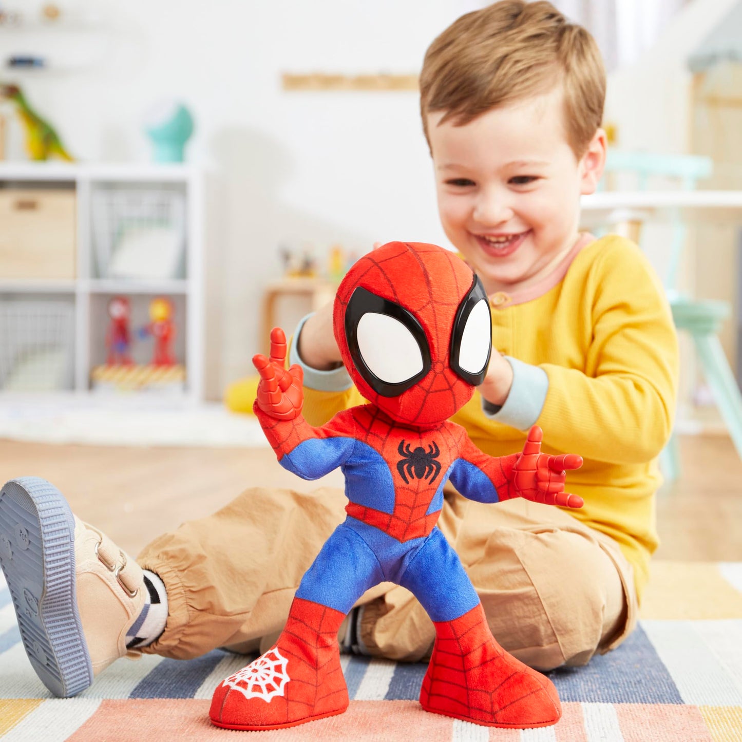 Spidey and his Amazing Friends Marvel Dance 'N Crawl Spidey, Interactive Plush Toy with 20 Phrases & Sounds, 2 Songs, Super Hero Toys for Kids 3 & Up