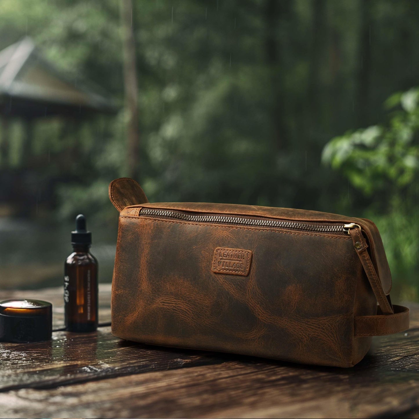 LEATHER VILLAGE Premium Leather Travel Toiletry Bag - Unisex Water-Resistant Travel Dopp Kit, Shaving & Cosmetic Organizer for Men & Women - Compact Bathroom Essentials - Rustic Brown