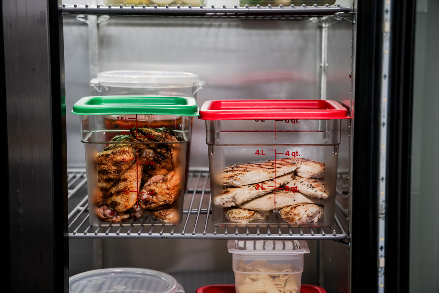 Cambro Food Storage Container with Lid - 6 QT (Quart) Square, Classic Series with Red Lid, Commercial Grade for Food Prep, Clear, 2 Pack