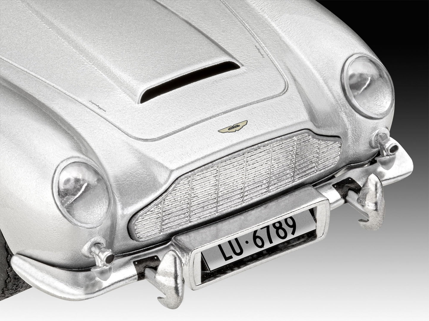 Revell 14554 Aston Martin DB5 James Bond 007 Goldfinger 1:24 Scale 122-Piece Skill Level 2 Model Car Building Kit