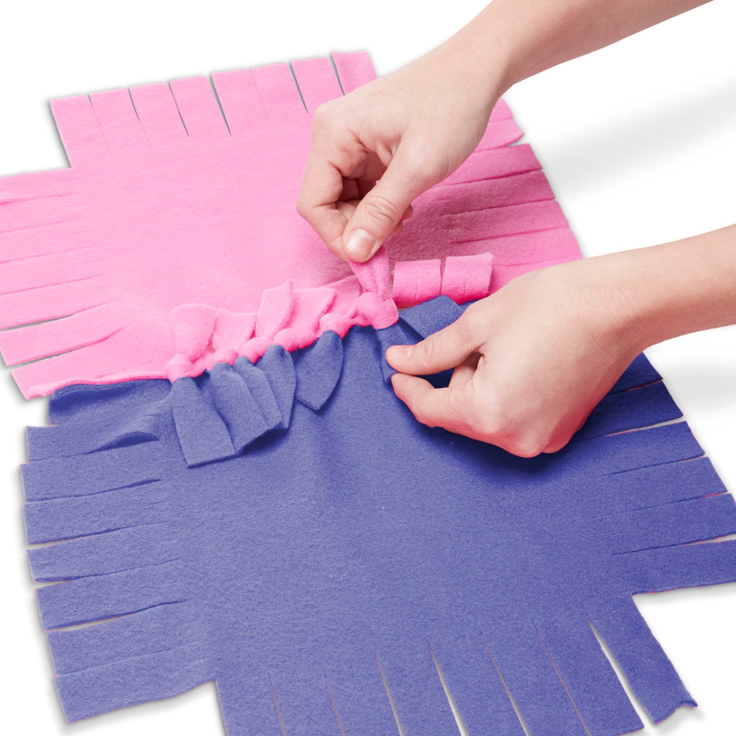 Melissa & Doug Created by Me! Flower Fleece Quilt, Arts & Crafts, No-Sew Fleece Quilt, High-Quality Soft Material, 48-Pieces