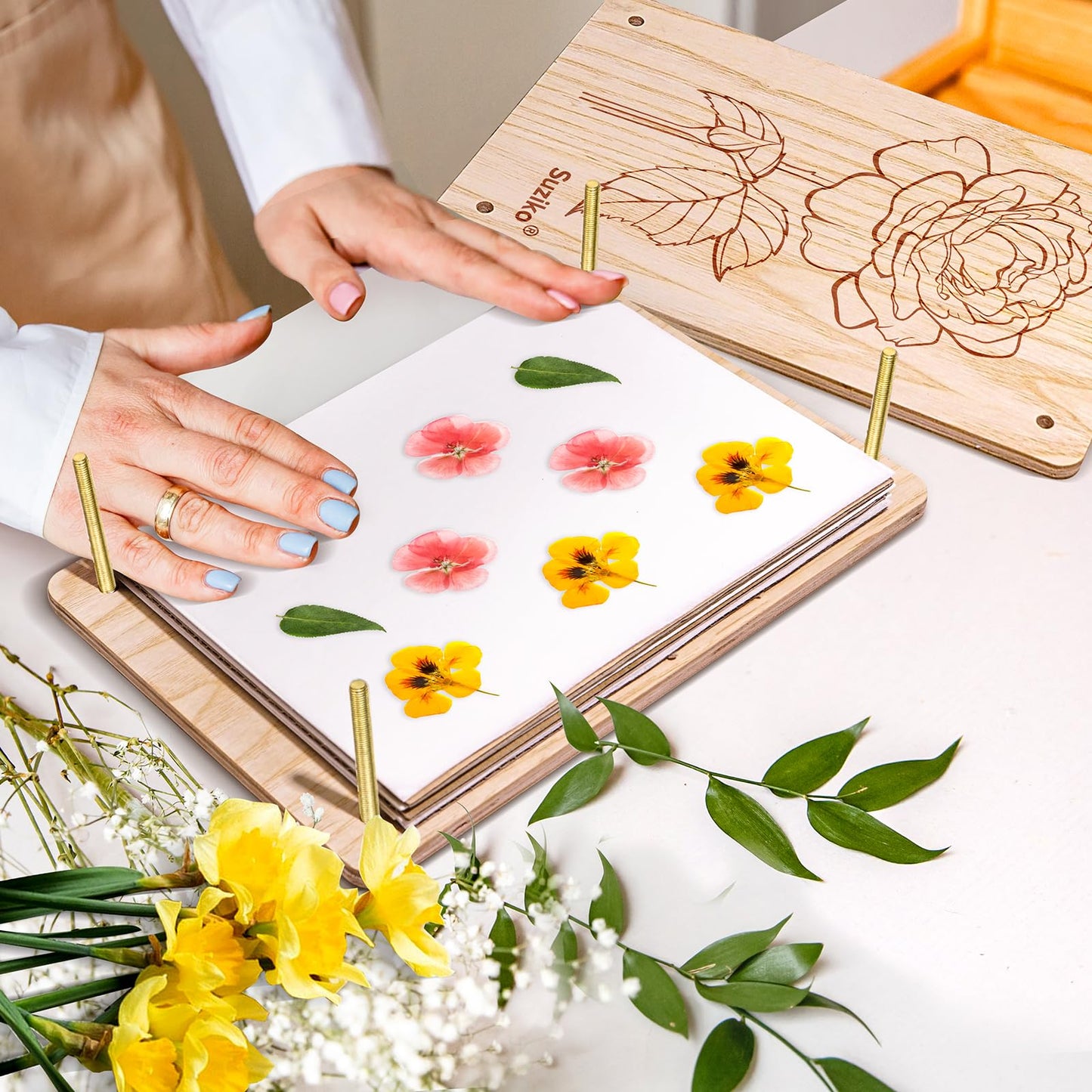 Suziko Large Flower Press Kit for Adults& Kids Flower &Plant Preservation Kit Measures 10.8" x 6.9" Suziko Leaves Press & Flower Press is a Great Gift for Lovers (Rose)