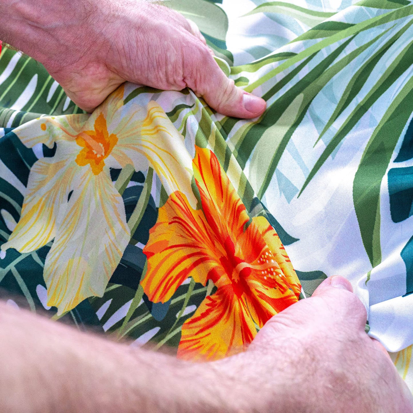 VVA Square Tablecloth 70"x70"-Stain Wrinkle Resistant Reusable Washable Polyester Hawaiian Tablecloth Tropical Tablecloth- Square Table Cloth for Home Dining Rooms and Kitchen Indoor Outdoor Events
