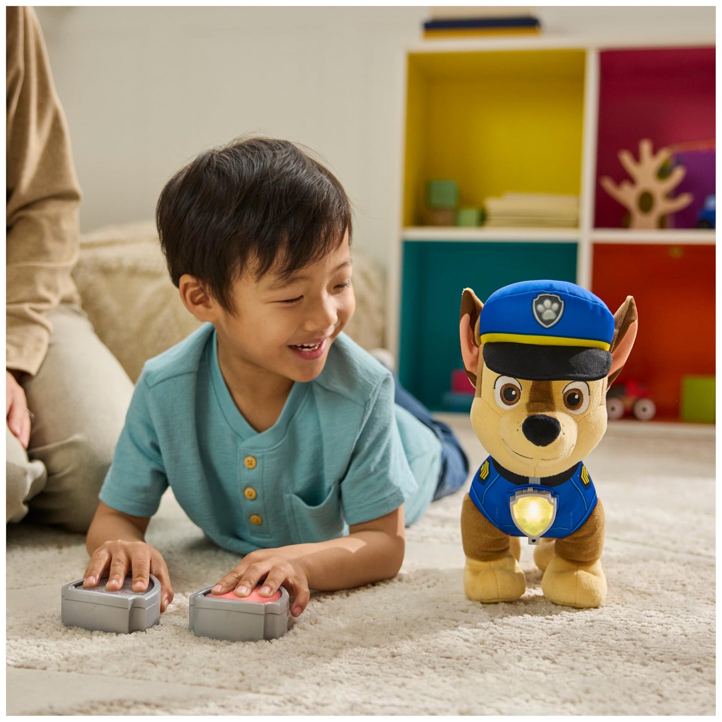 PAW Patrol Room Patrol Chase Interactive Plush Toy with Over 75 Sounds, Light-Up Badges, and 3 Play Modes, Kids Toys for Boys & Girls Ages 3 and Up