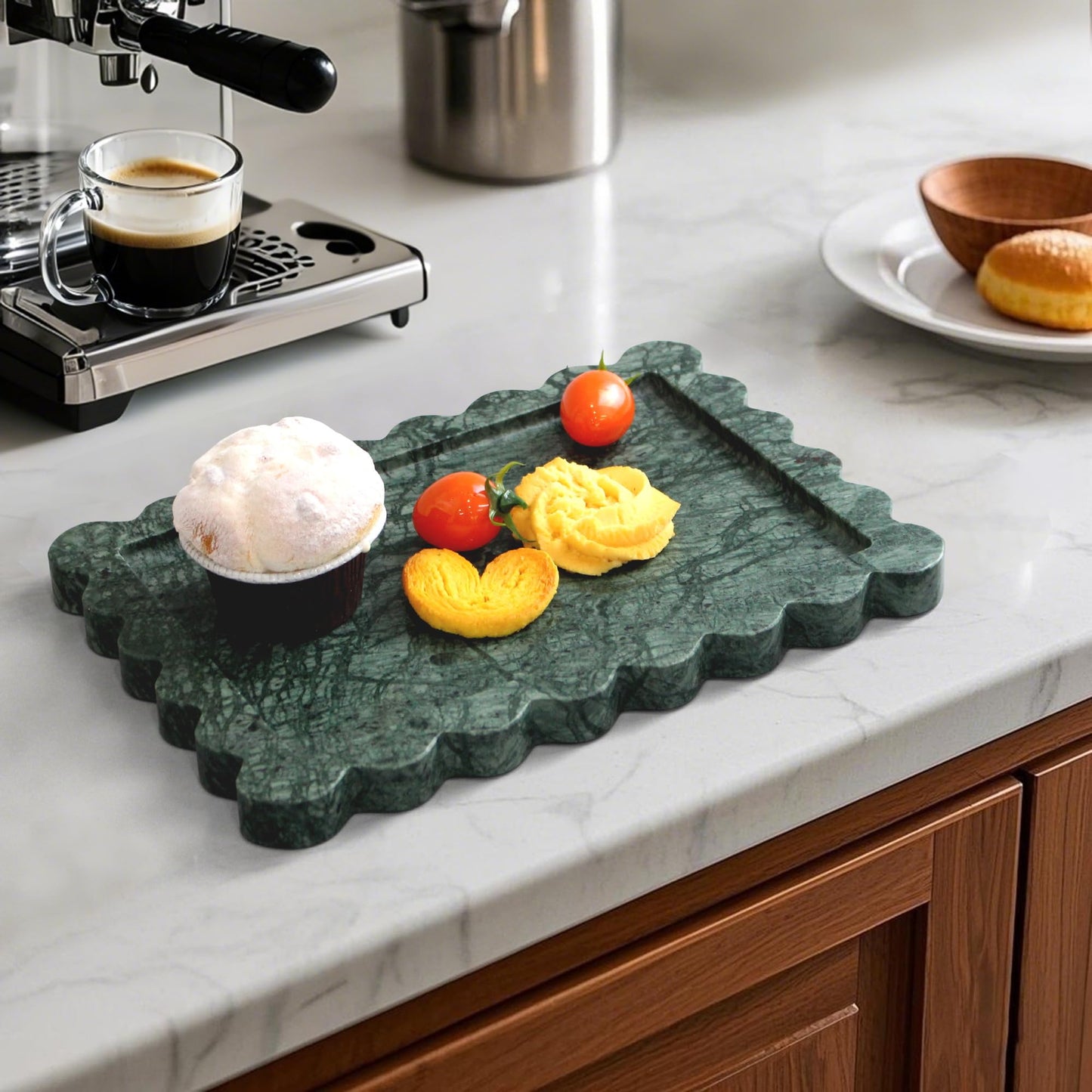 LIN CHUAN 100% Real Indian Green Marble Tray, Natural Scalloped Marble Tray, Luxury Decorative Trays for Bathroom Vanity, Dresser, Kitchen & Home Decor, 10.6 x 8 Inches, Dark Green