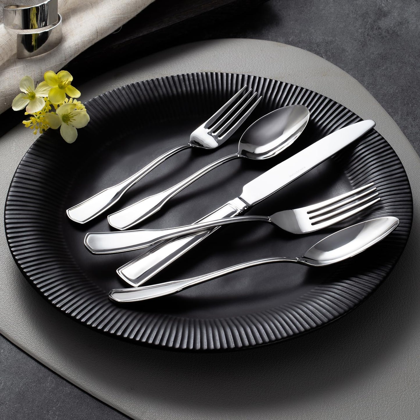 KINGSTONE 30-Piece Silverware Set, 18/10 Stainless Steel Flatware Set for 6, Tableware Cutlery Set, Utensil Sets for Home Restaurant, Mirror Finish, Dishwasher Safe