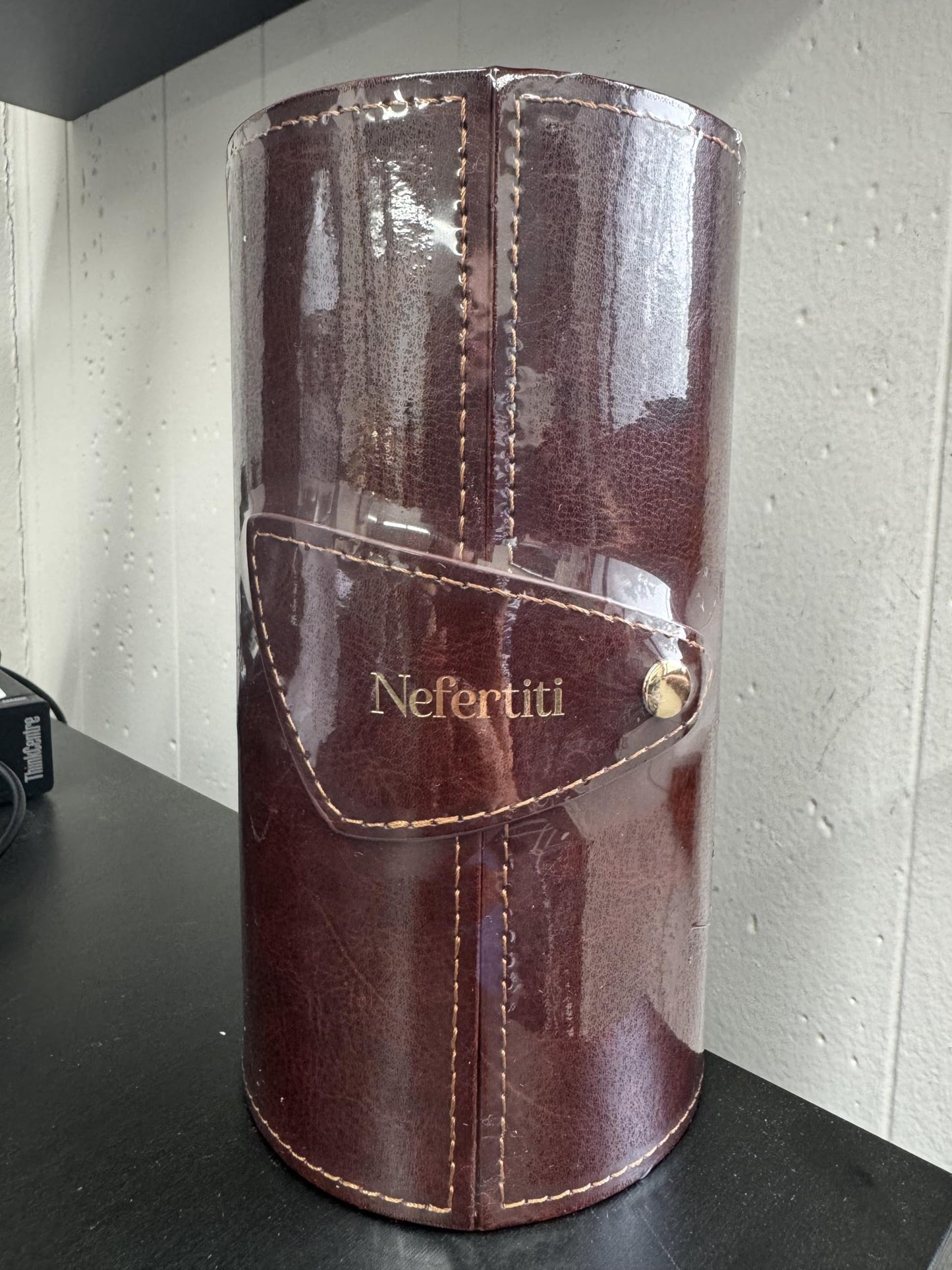 Hamidi LEGACY NEFERTITI Eau De Parfum Spray 100ML (3.4 OZ) Long Lasting Perfume for Women & Men, Embrace The Legendary Beauty & Regal Grace, Unisex Perfume.